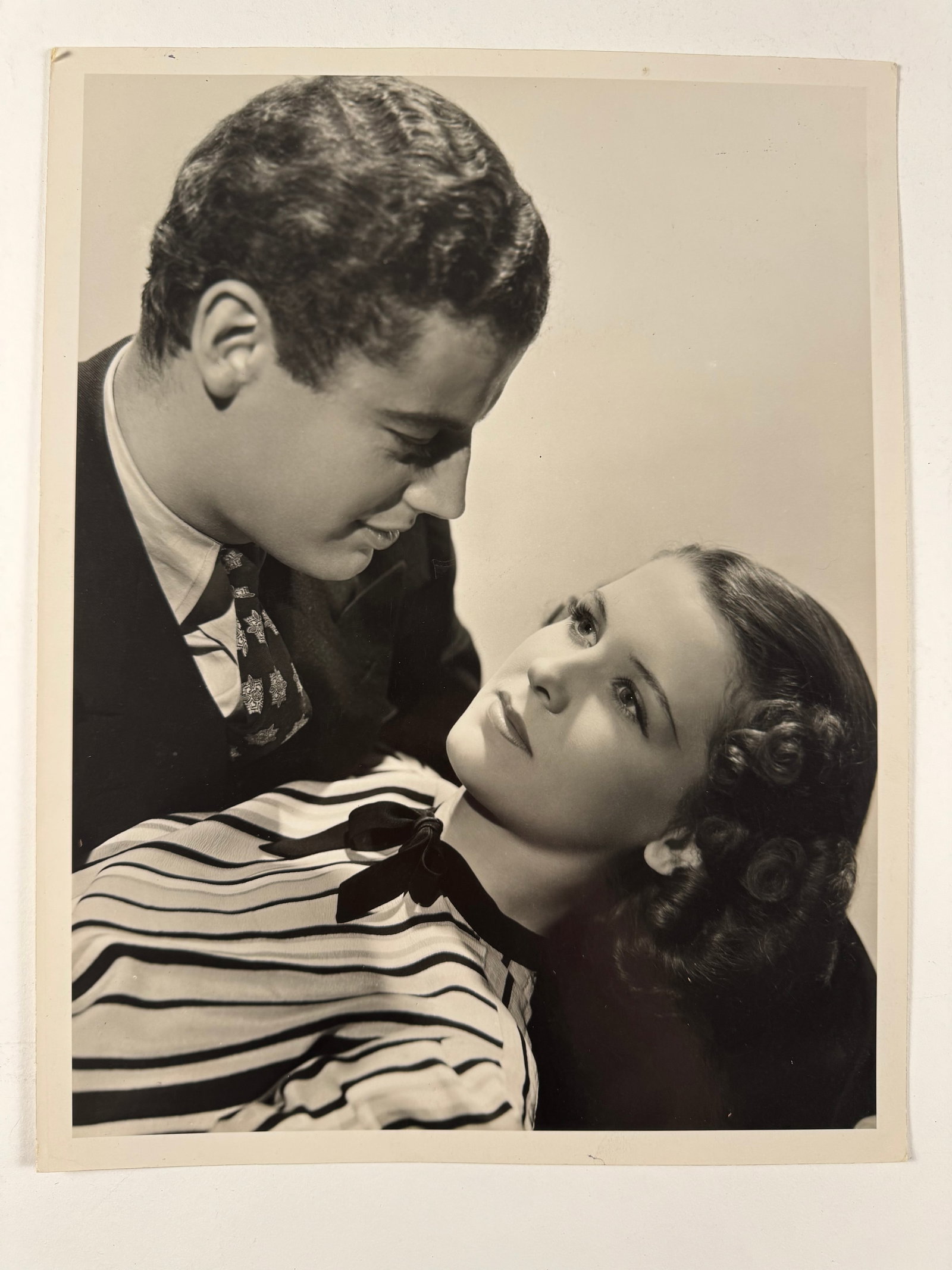 Mary Howard and Sheppard Strudwich by Lazlo Willinger 1938 in Fast Company Portrait Photo 10x13 (1 of 3)