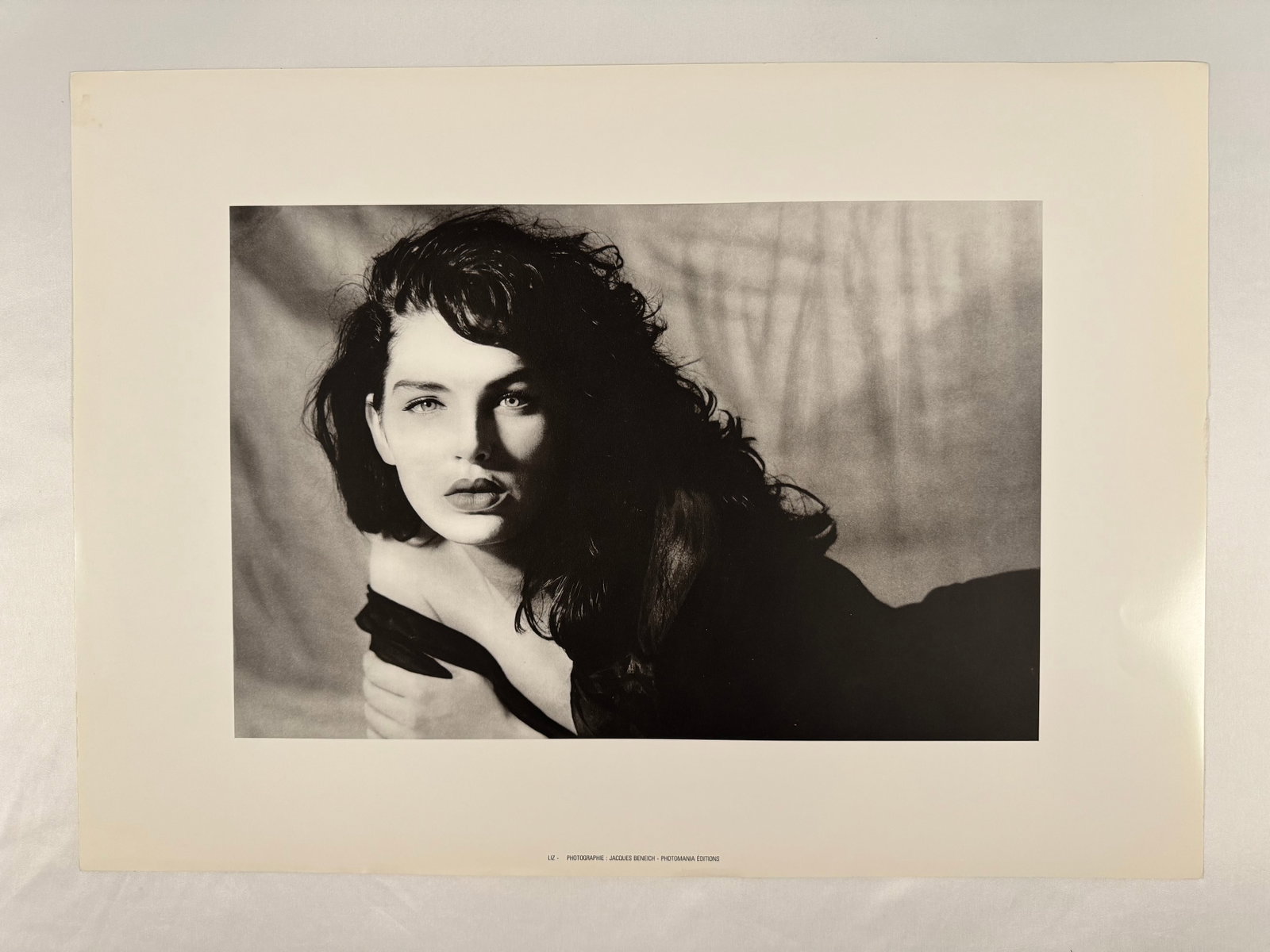 Liz by Jacques Beneich - Photomania Editions Artistic Nude Female Model Poster 27.5"x20: Poster copy reads: Photographie - Jacques Beneich - Photomania Editions