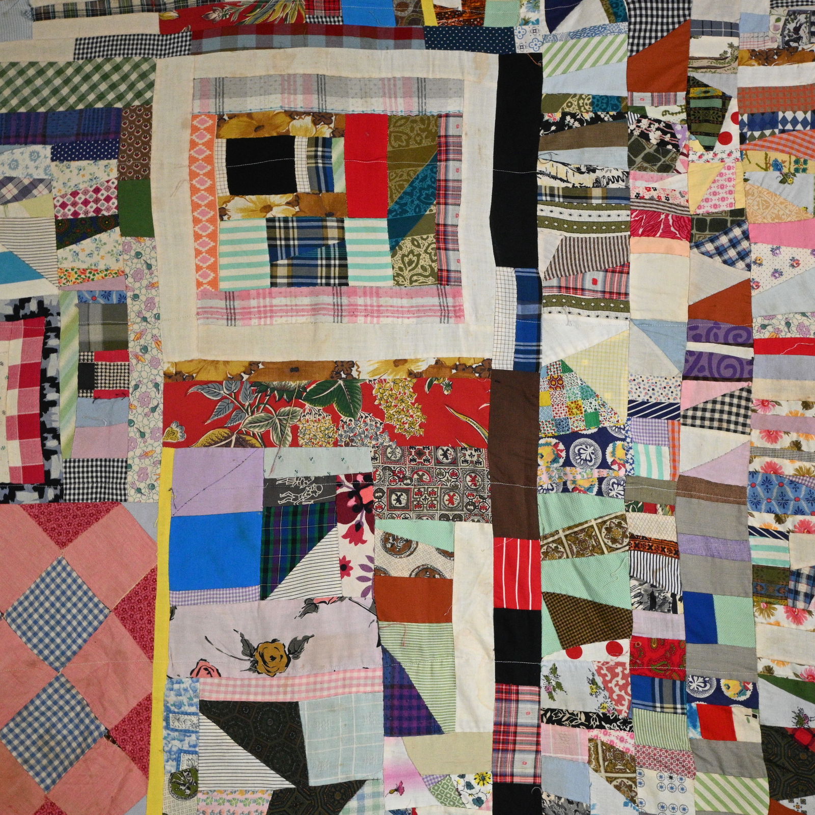 Double-sided Patchwork Folk Quilt - 4