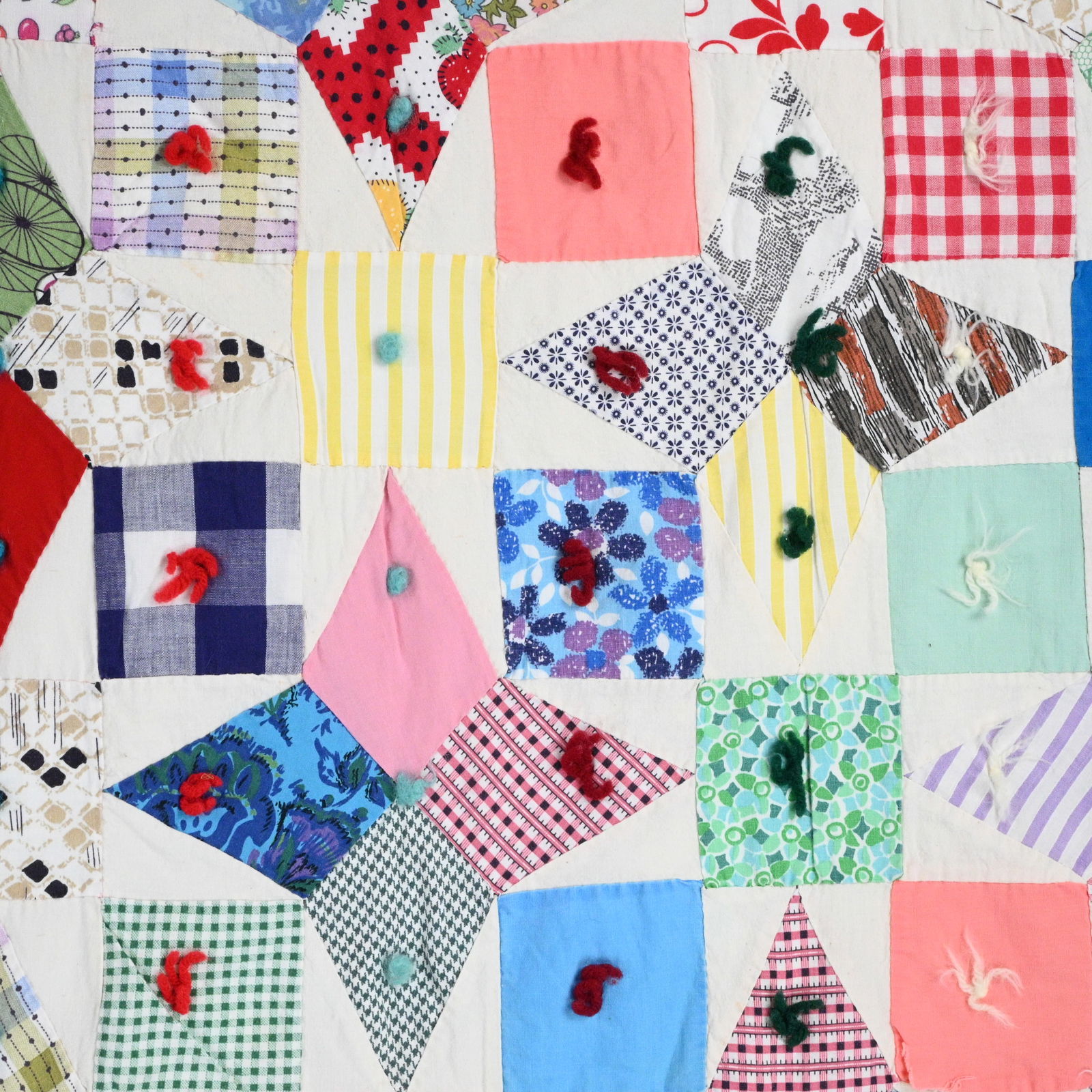 Scrap Patch Star Folk Quilt - 4