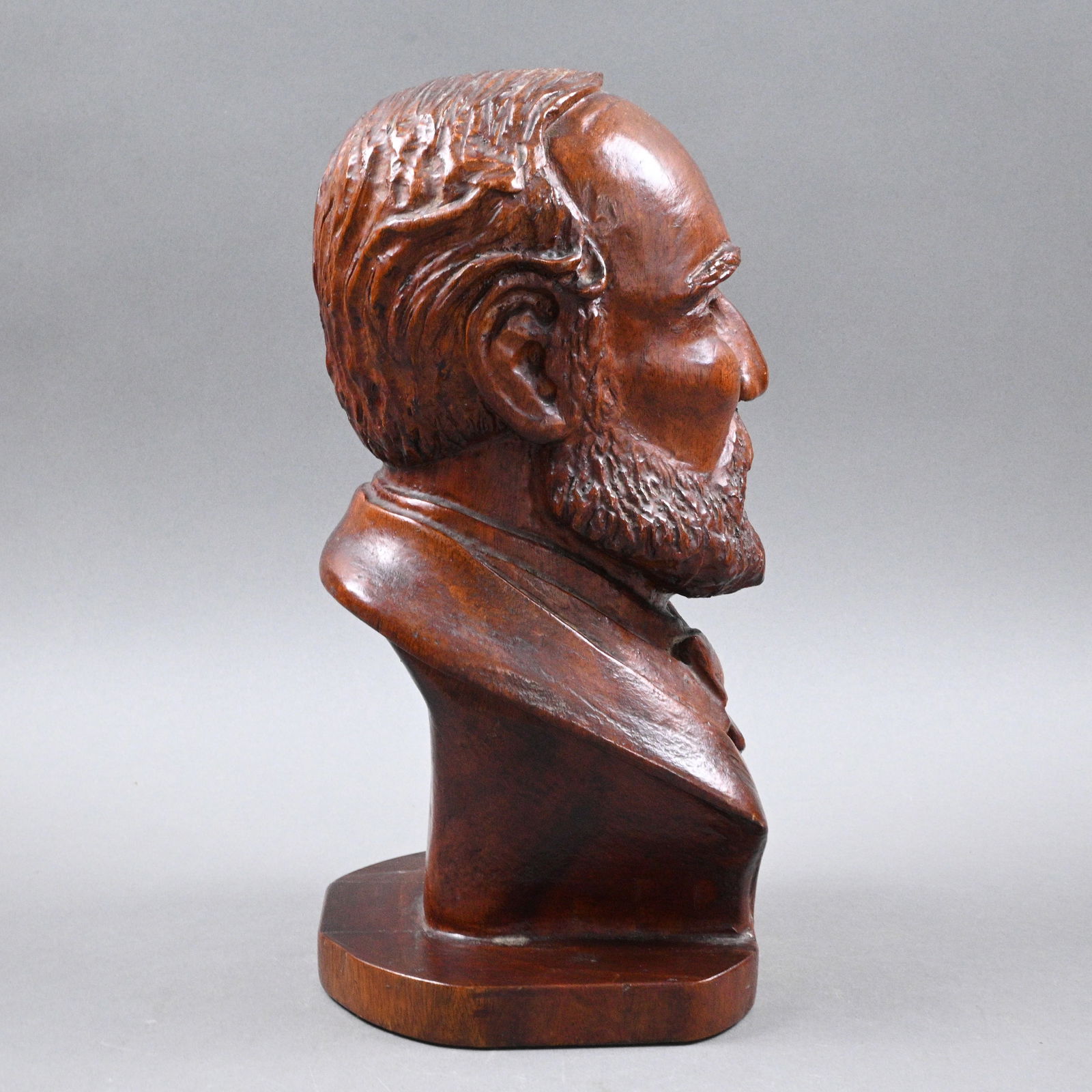 Robert E. Lee Wooden Bust - 4
