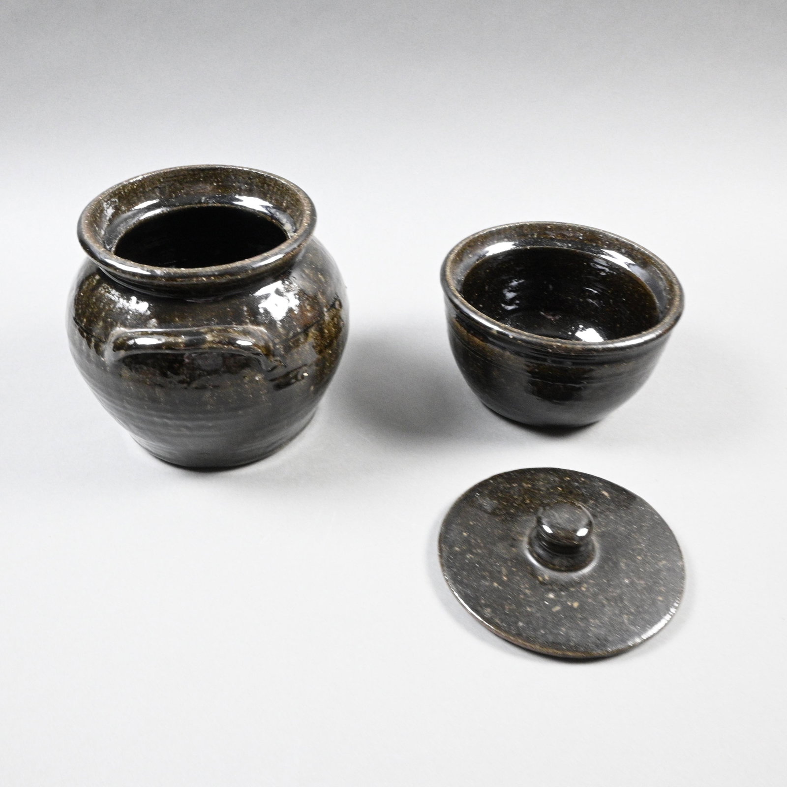 Lanier Meaders. Two Pots - 4