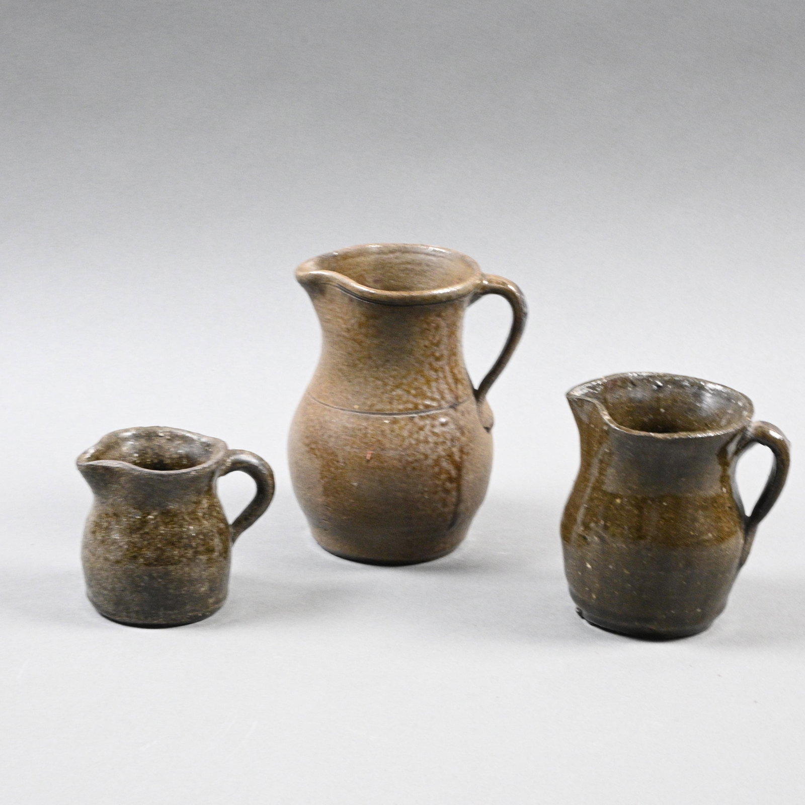 Cheever Meaders (attrib). Three Small Pitchers - 2