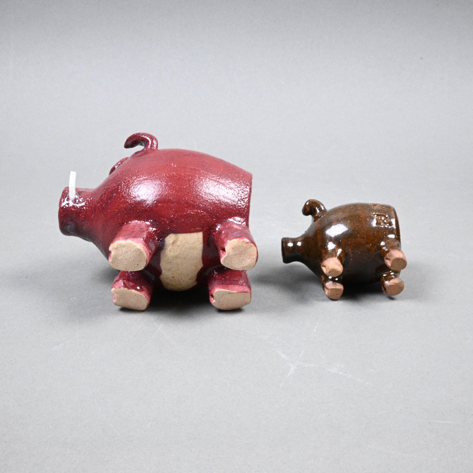 Two Mini Pottery Pigs - 7