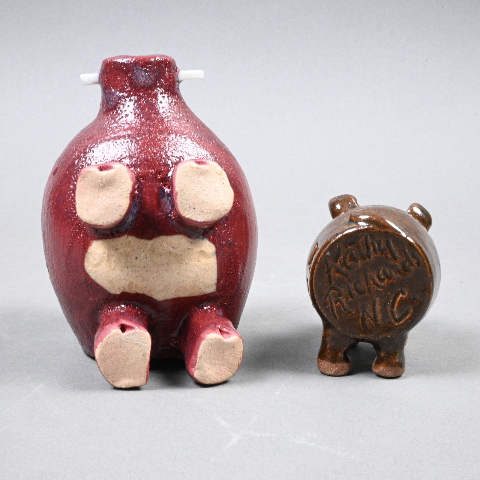 Two Mini Pottery Pigs - 8
