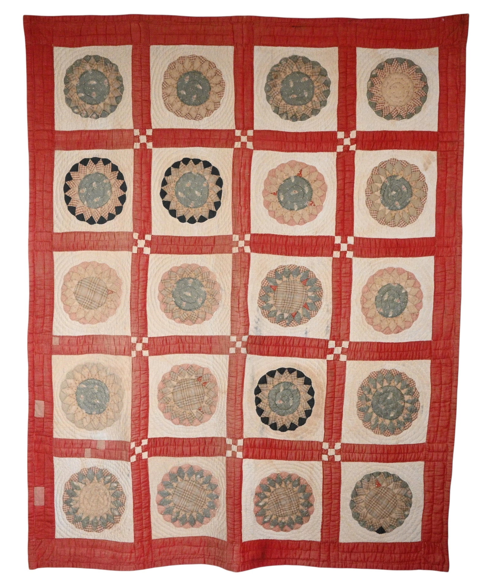 Early 20th-Century Hand Pieced Dresden Plate Quilt (1 of 6)