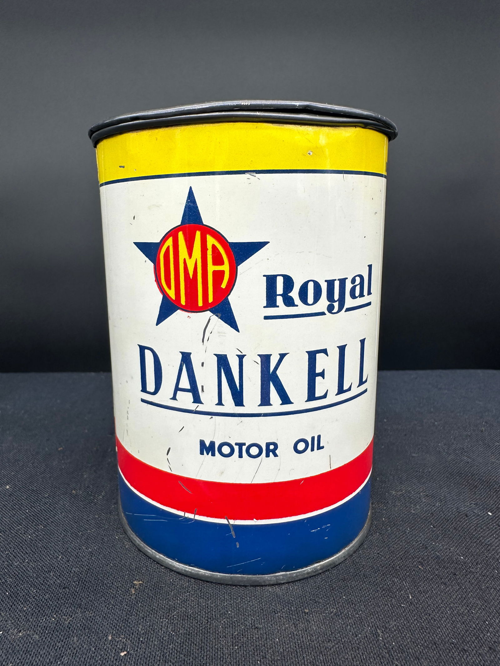 ROYAL DANKELL MOTOR OIL 1 QUART METAL OIL CAN (1 of 5)