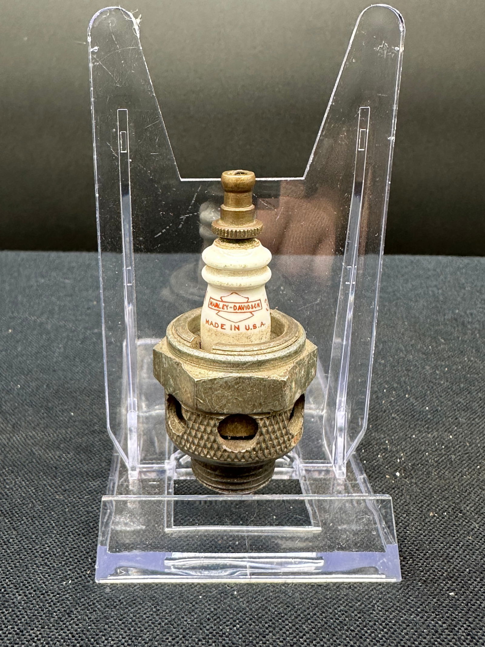 HARLEY DAVIDSON CHAMPION SPARK PLUG #3: Please see pictures for condition.