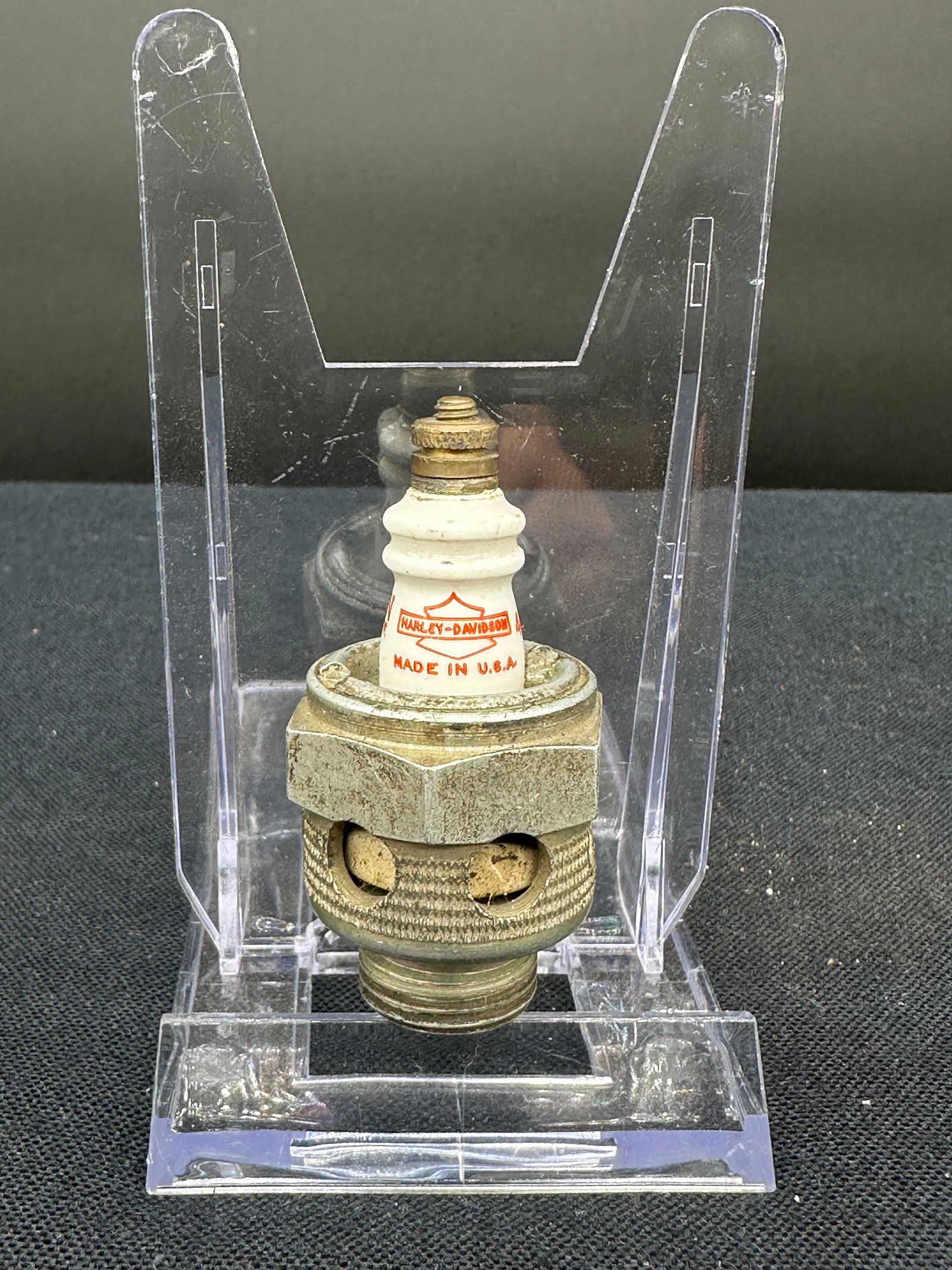 HARLEY DAVIDSON CHAMPION SPARK PLUG #4: Please see pictures for condition.