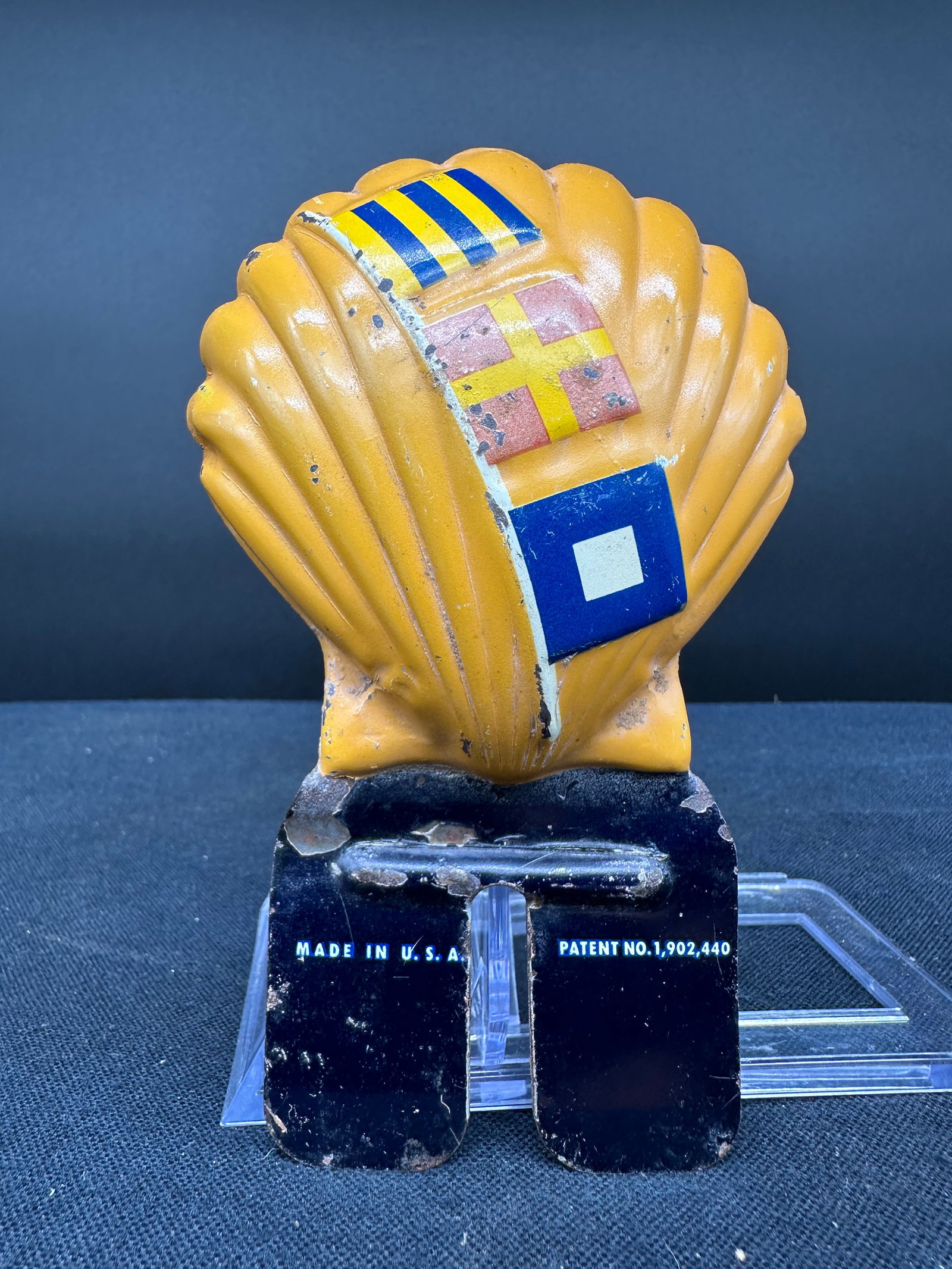 SHELL MOTOR OIL LICENSE PLATE TOPPER (1 of 2)