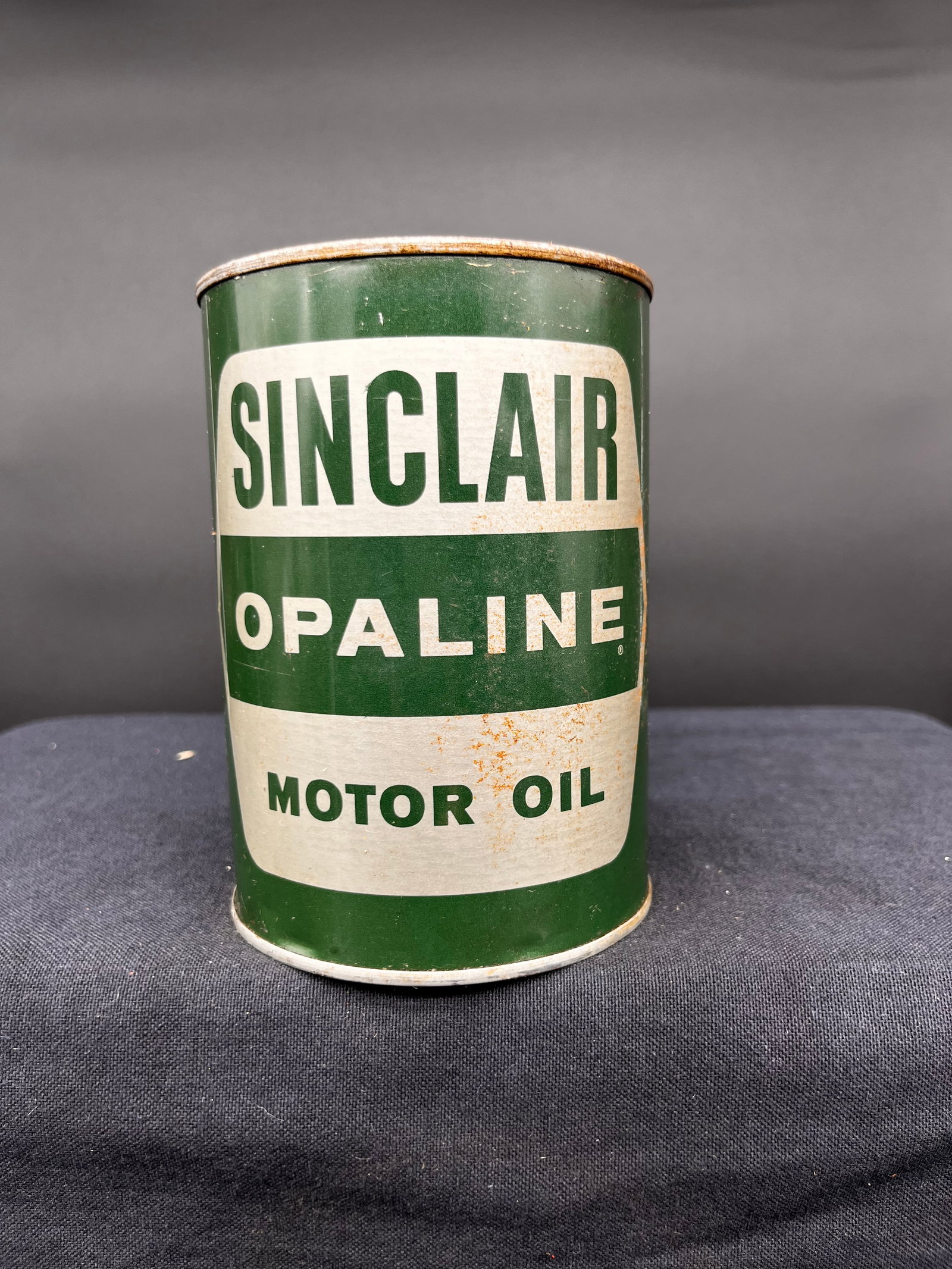SINCLAIR OPALINE 1 QUART MOTOR OIL CAN (1 of 5)
