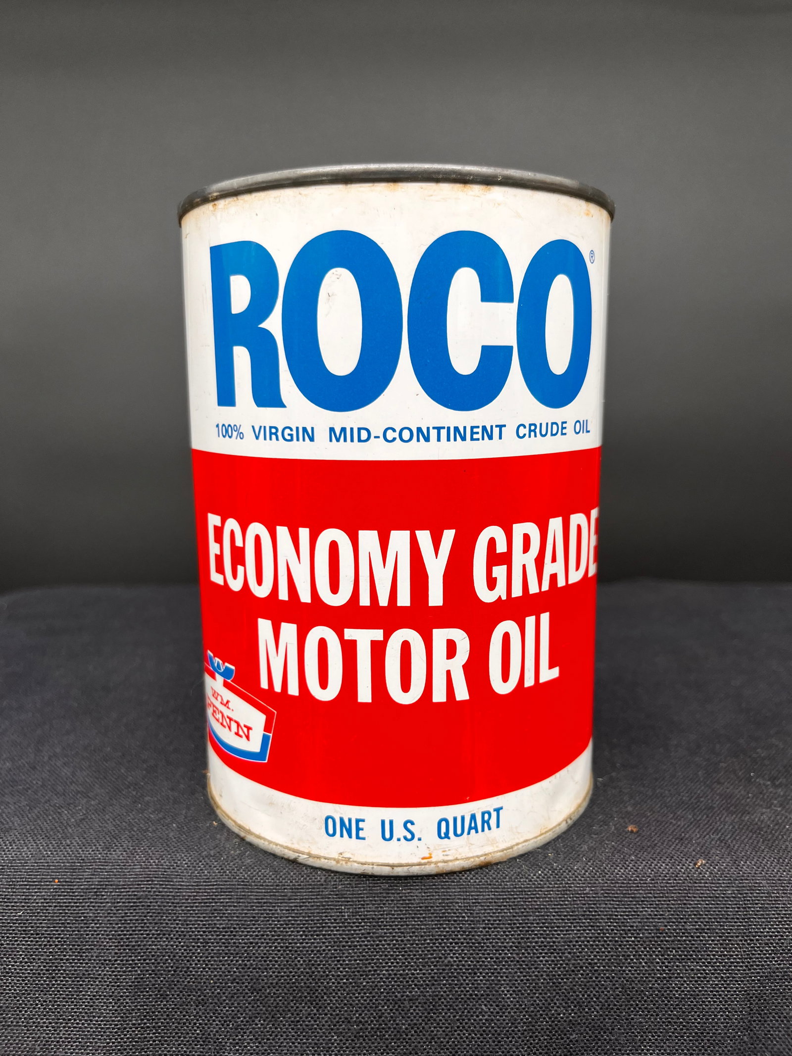 ROCO MOTOR OIL 1 QUART OIL CAN: Please see photos for condition, each can in this auction has varying degrees of wear.