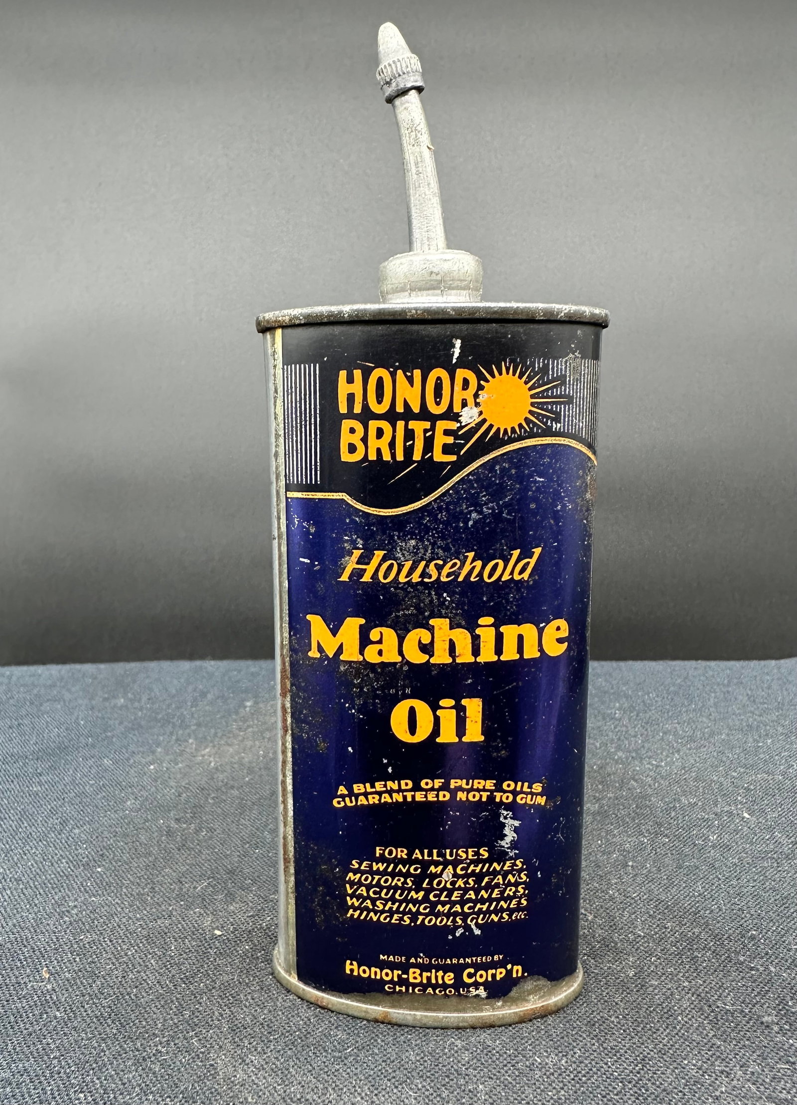 HONOR BRITE MACHINE OIL LEAD TOP HANDY OILER (1 of 4)