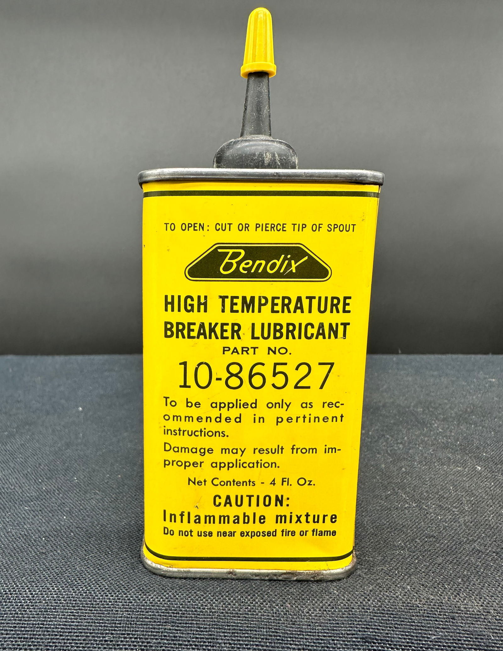 BENDIX HIGH TEMPERATURE BREAKER OIL HANDY OILER (1 of 4)