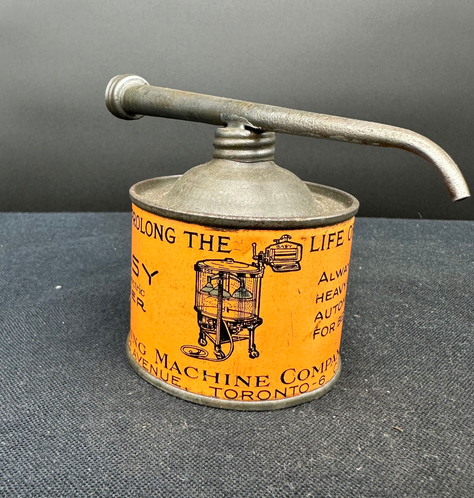 EASY VACUUM ELECTRIC TIN TOP OILER CAN (1 of 5)