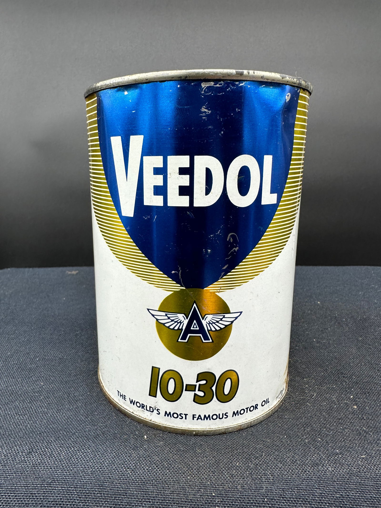 VEEDOL 10-30 1 QUART MOTOR OIL CAN (1 of 6)