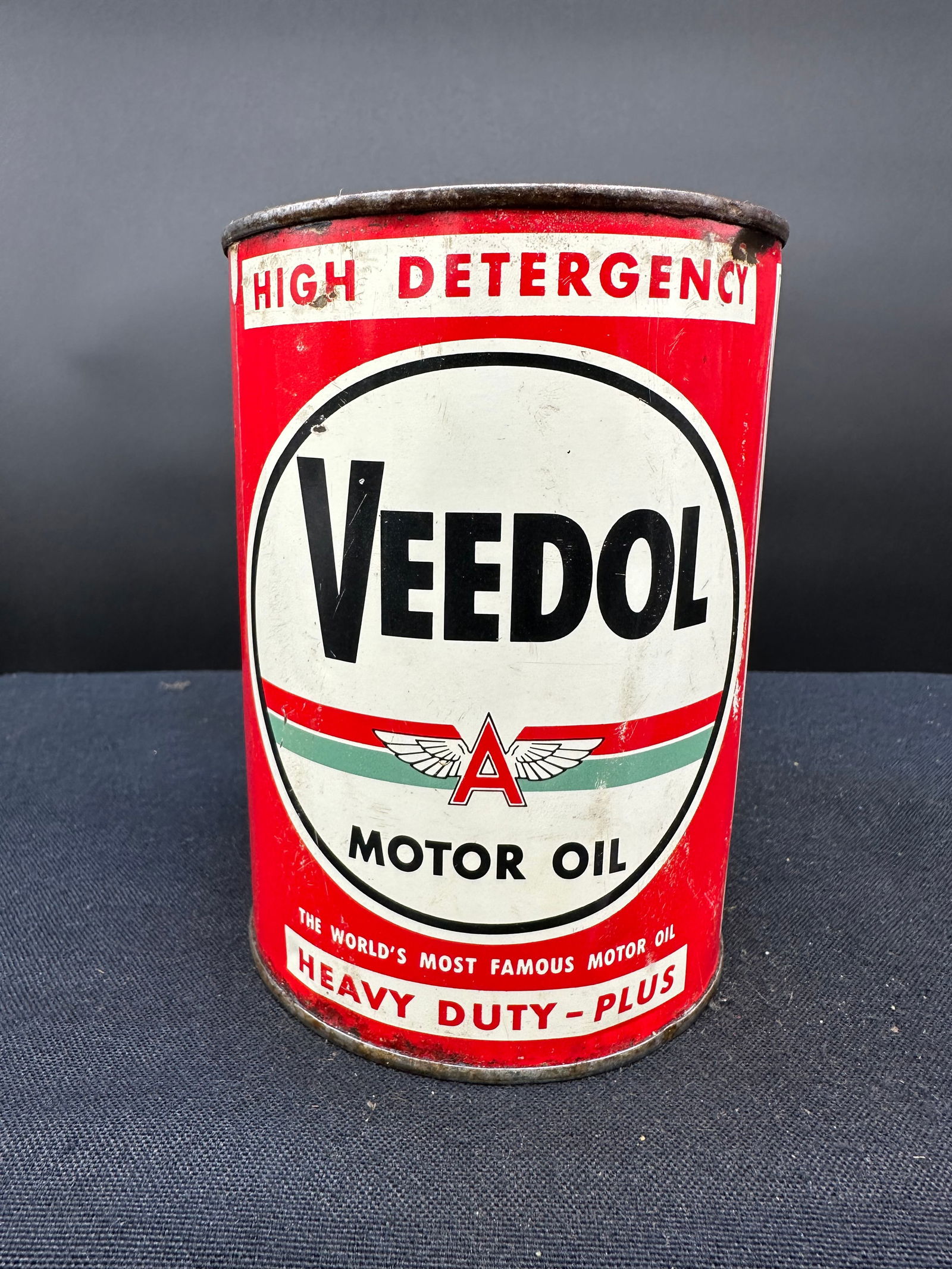 VEEDOL HEAVY DUTY 1 QUART MOTOR OIL CAN (1 of 6)