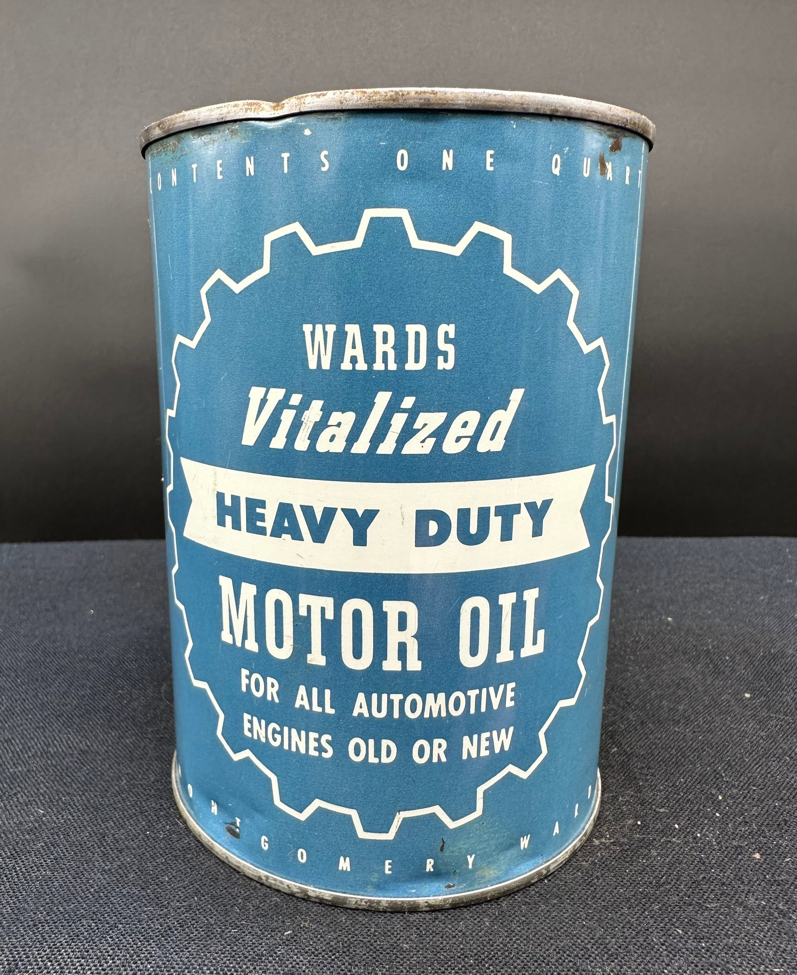 WARDS HEAVY DUTY 1 QUART MOTOR OIL CAN (1 of 6)