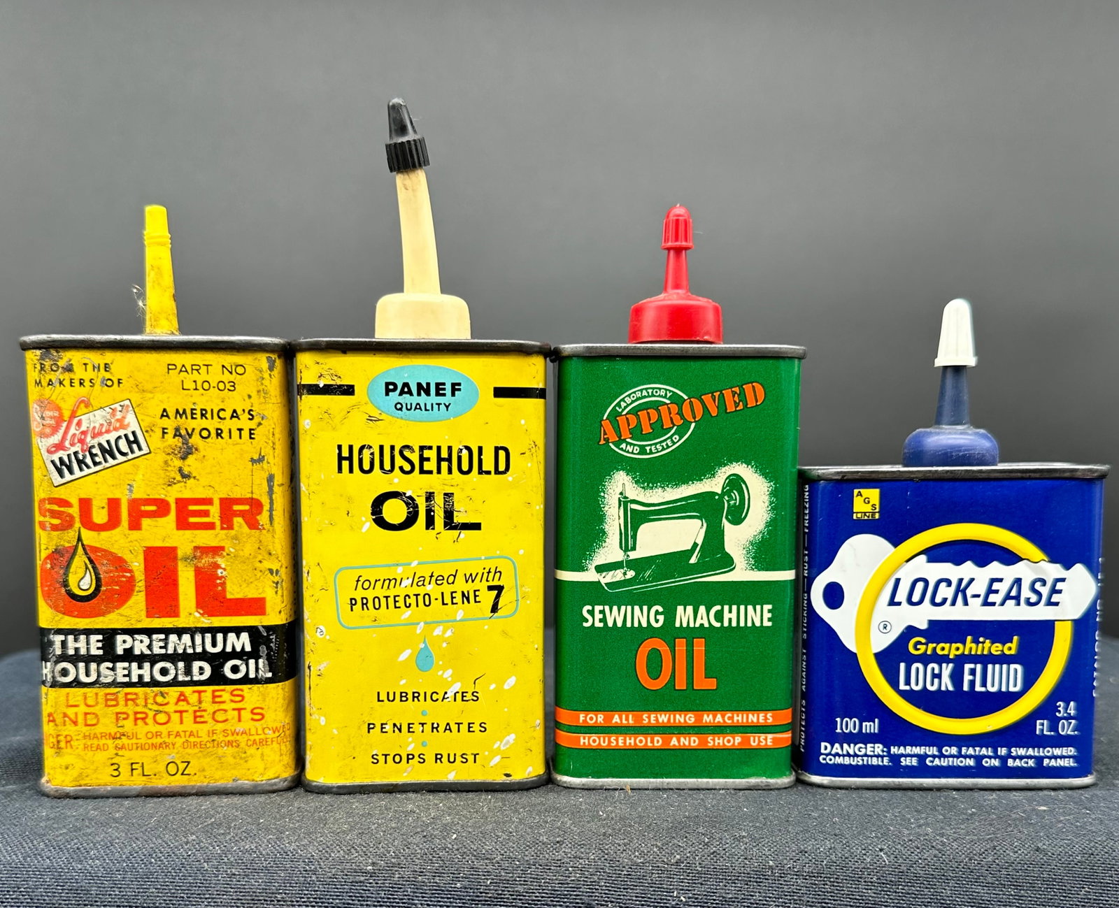 LOT OF 4 HANDY OILERS (1 of 5)