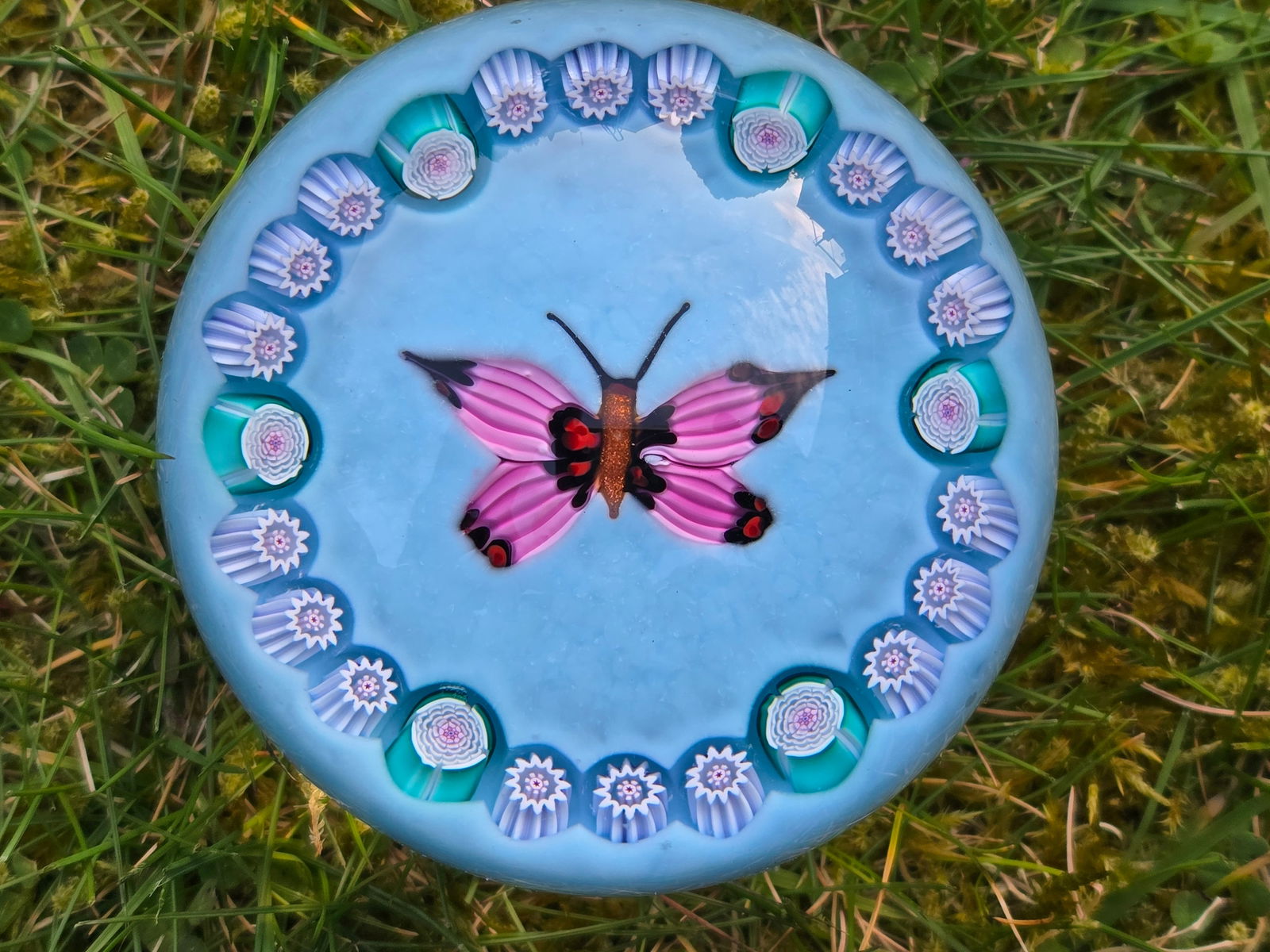 Deacons Glass - Butterfly & Garland (1 of 3)