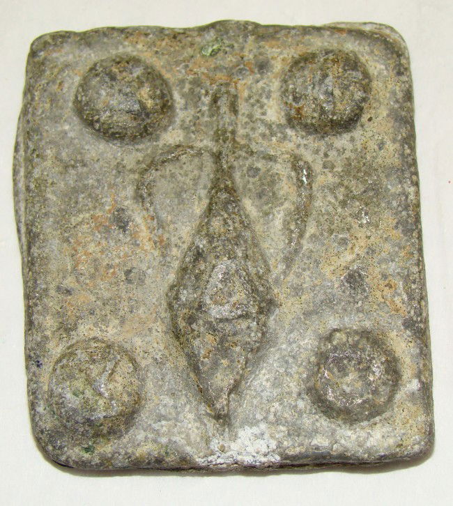 Late Greek / Early Roman, a nice square lead weight: Late Greek / Early Roman, a nice square lead weight with raised amphora as motif. Surrounded by 3 raised dots at corners. Weighs 83.4 grams. Size is 1.5" x 1.75". Nice condition. Paul Bessey Collectio