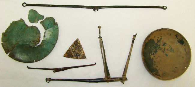 A misc. group consisting of 2 hand held scale beam: A misc. group consisting of 2 hand held scale beams, One beam is 11.5" long. The second beam is 9" long and has interesting movable section of mail beam. Also has small chain and pointer movement at t