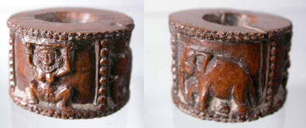 314: GHANDARA, c.100 AD. An ivory cross section with fo