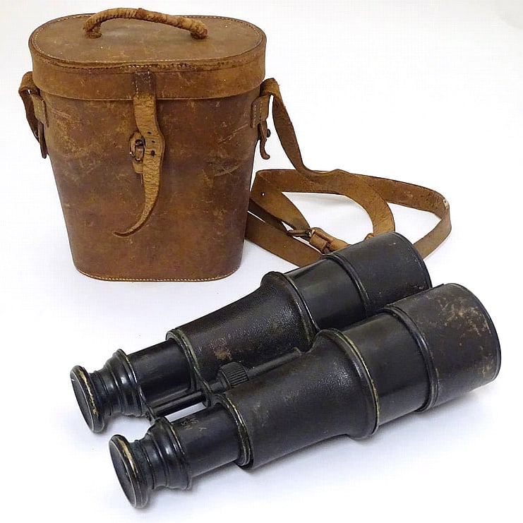 PAIR OF CASED EARLY 20TH CENTURY BINOCULARS (MILITARIA) (1 of 5)