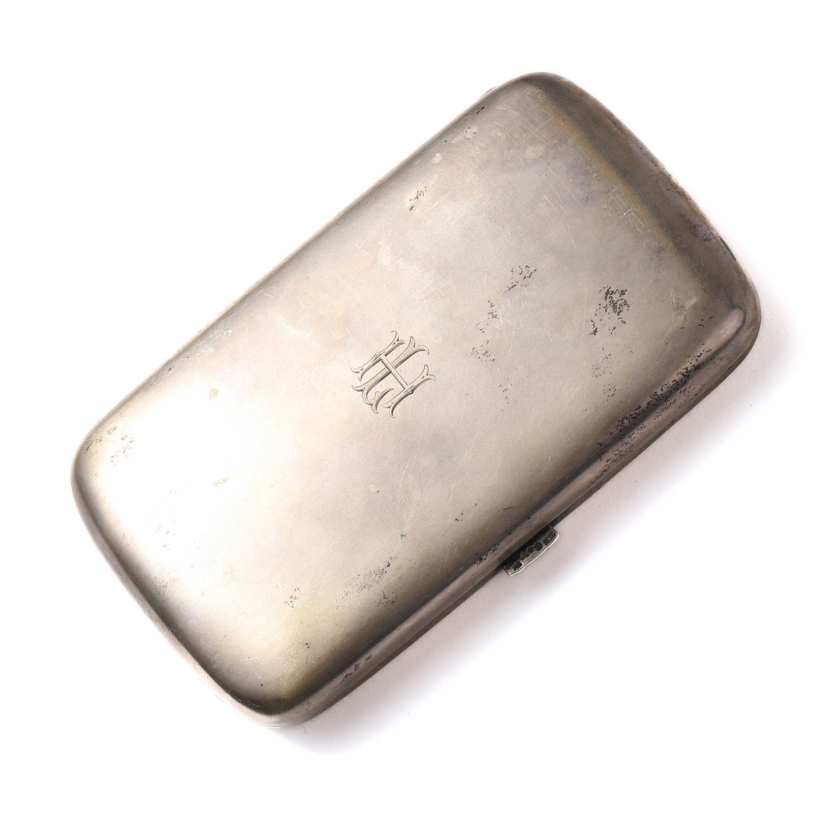 SILVER CIGARETTE CASE WITH ENGRAVED MONOGRAM (1 of 6)