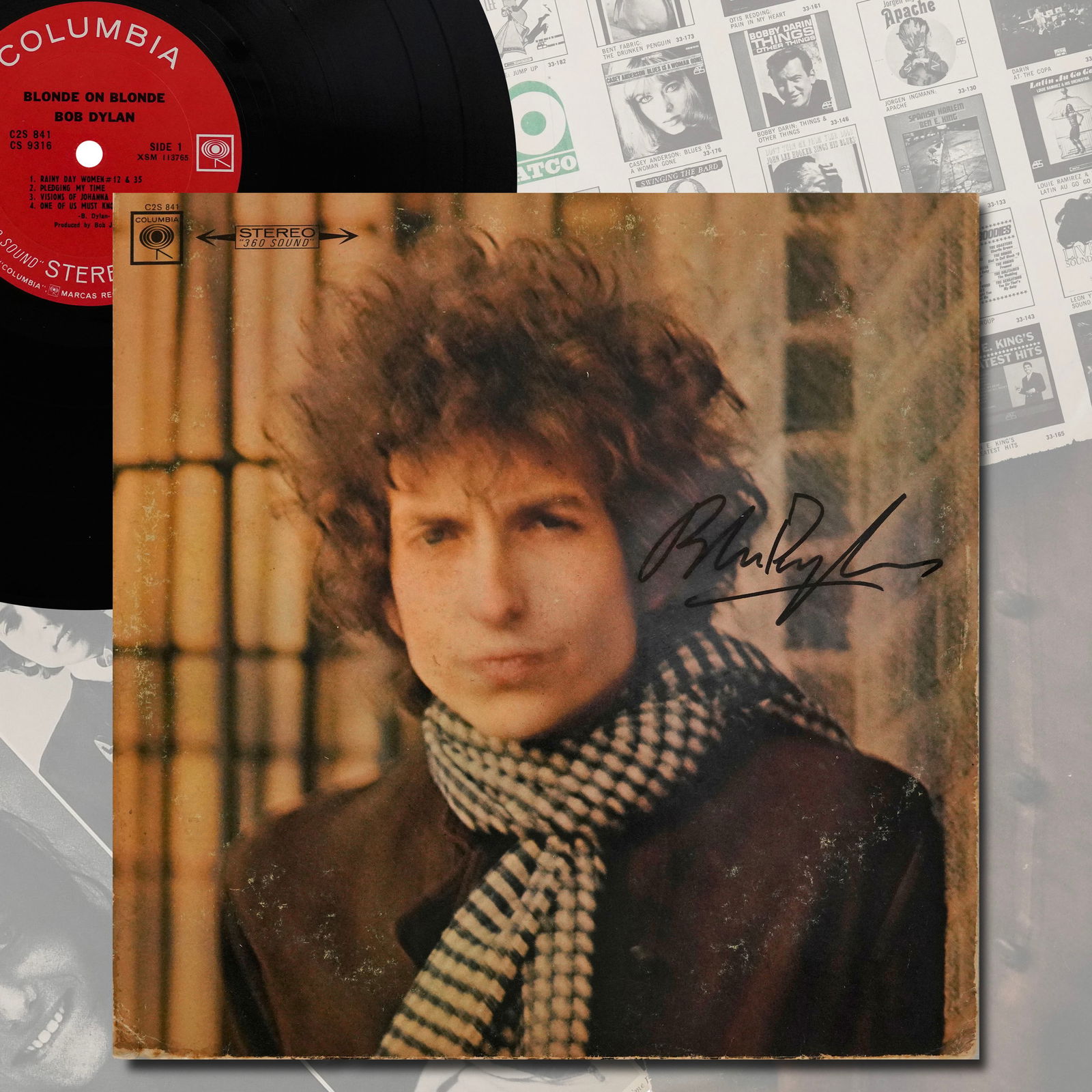 BOB DYLAN SIGNED "BLONDE ON BLONDE" VINYL ALBUM (1 of 10)