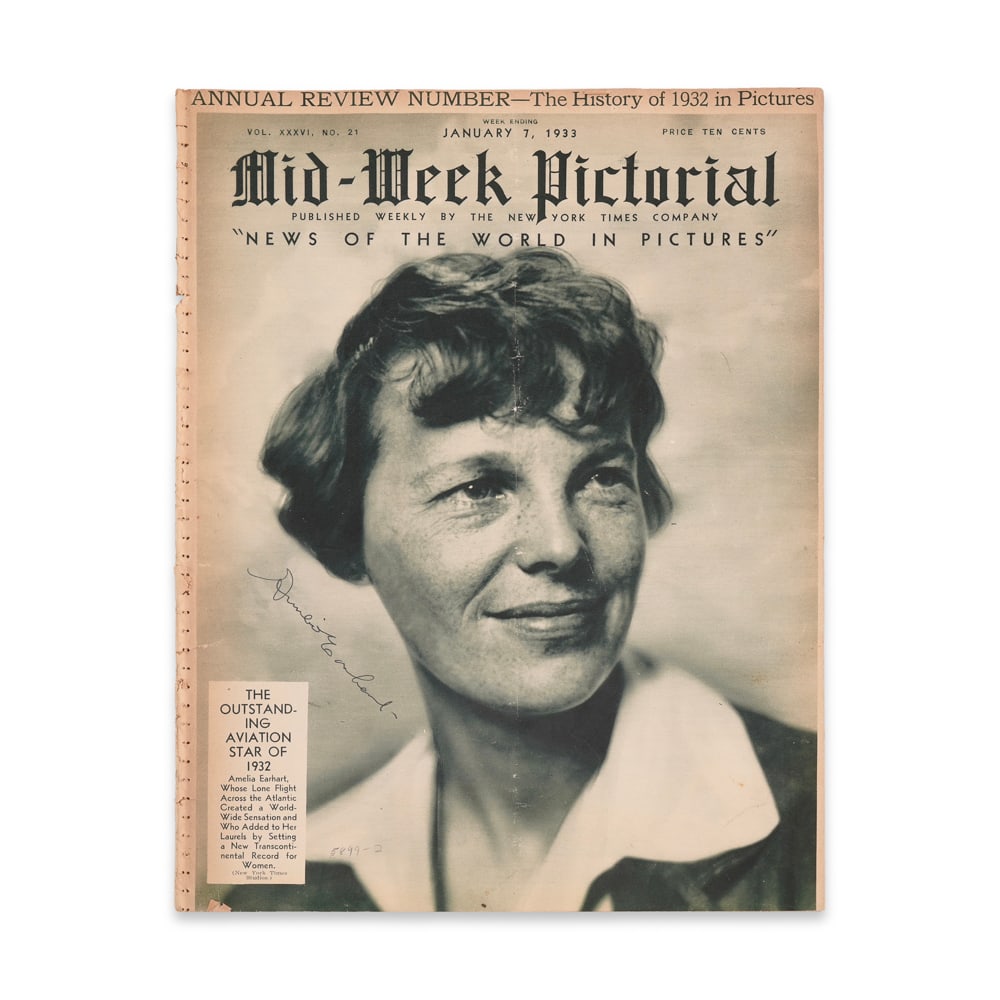 AMELIA EARHART SIGNED "MID-WEEK PICTORIAL" MAGAZINE, JANUARY 7, 1933 (1 of 4)