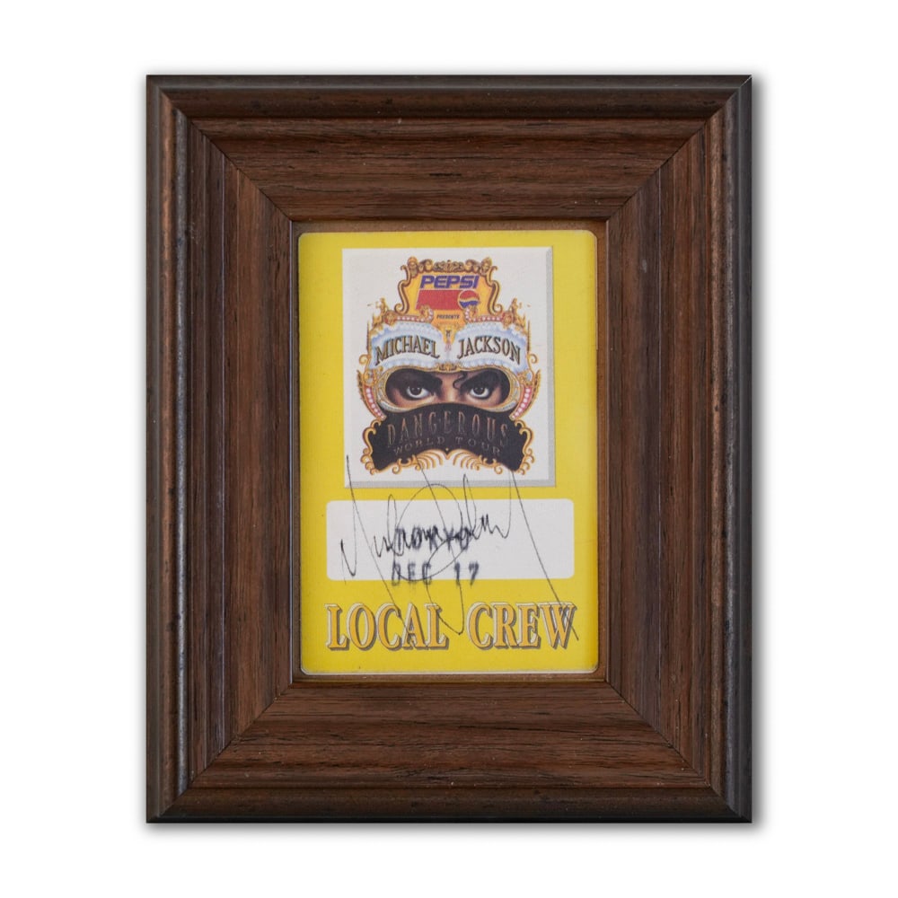 MICHAEL JACKSON SIGNED DANGEROUS WORLD TOUR LOCAL CREW PASS - TOKYO, JAPAN (1992): 4 1/2 x 3 1/8 in (11.5 x 8 cm) Provenance and authentication: This collectible has undergone a rigorous forensic evaluation. The signatures were carefully analyzed across multiple criteria,