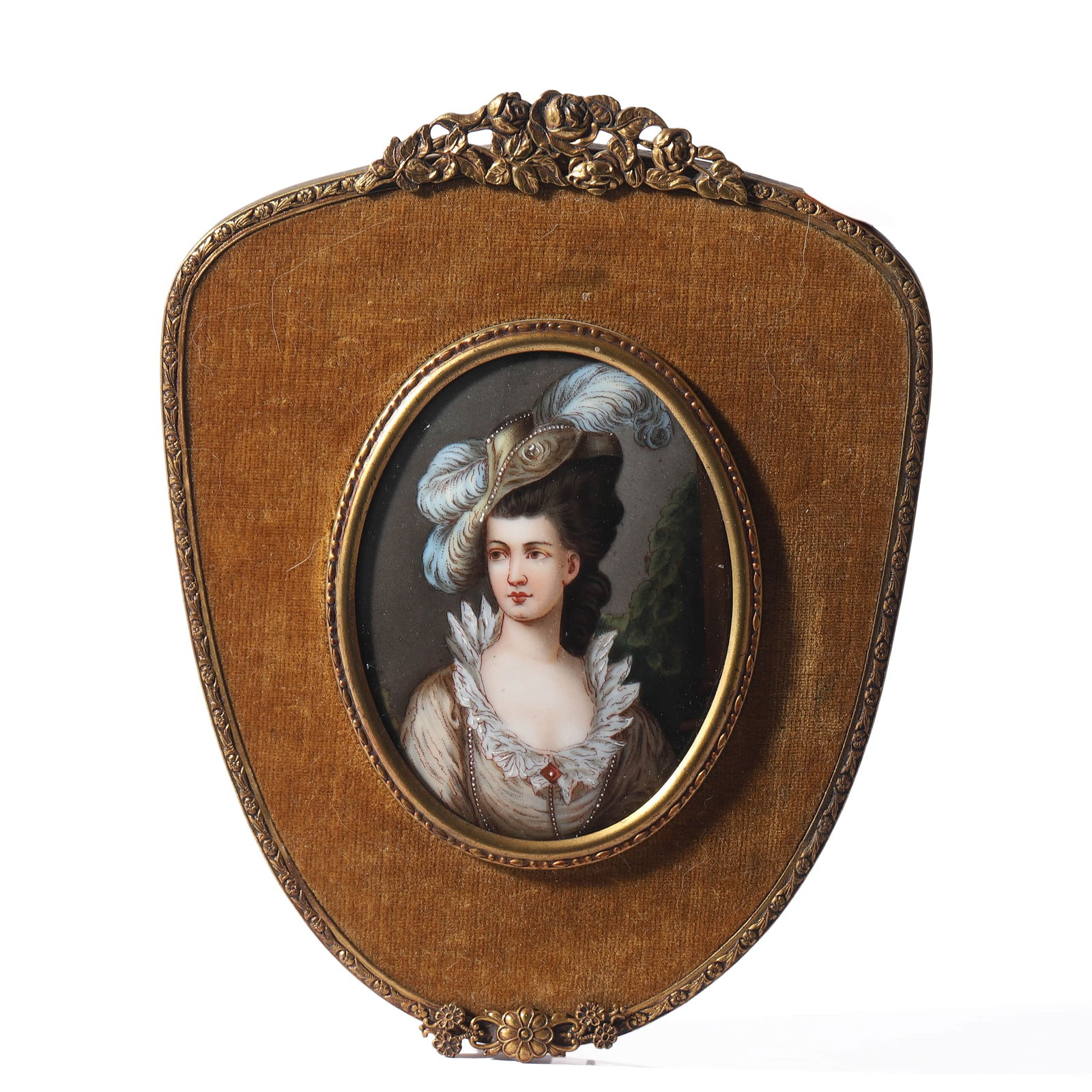 EUROPEAN SCHOOL, LATE 19TH–EARLY 20TH CENTURY — PORTRAIT OF AN ARISTOCRATIC LADY. (1 of 3)