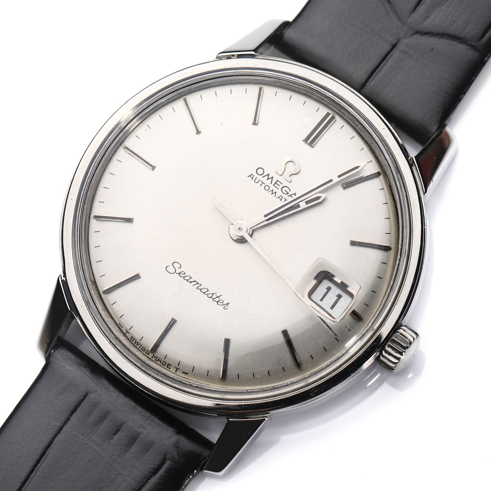 OMEGA SEAMASTER AUTOMATIC DATE WRISTWATCH: Dimensions Case diameter: 37.1 mm (1 7/16 in.); overall length: approx. 24 cm (9 1/2 in.). Description A classic Swiss wristwatch by Omega from the Seamaster collection, featuring a silvered dial