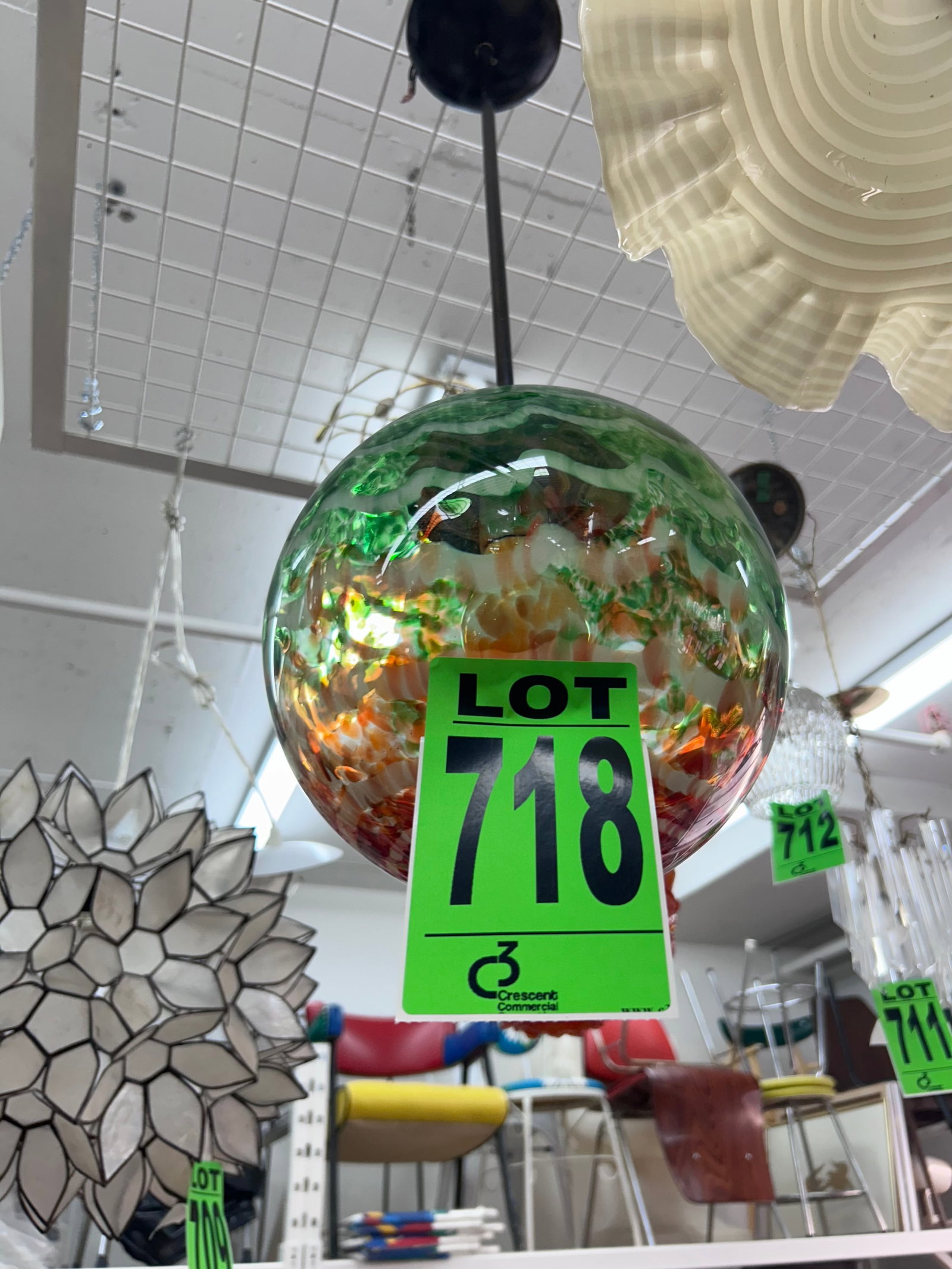 Chandelier light fixture: Chandelier light fixture