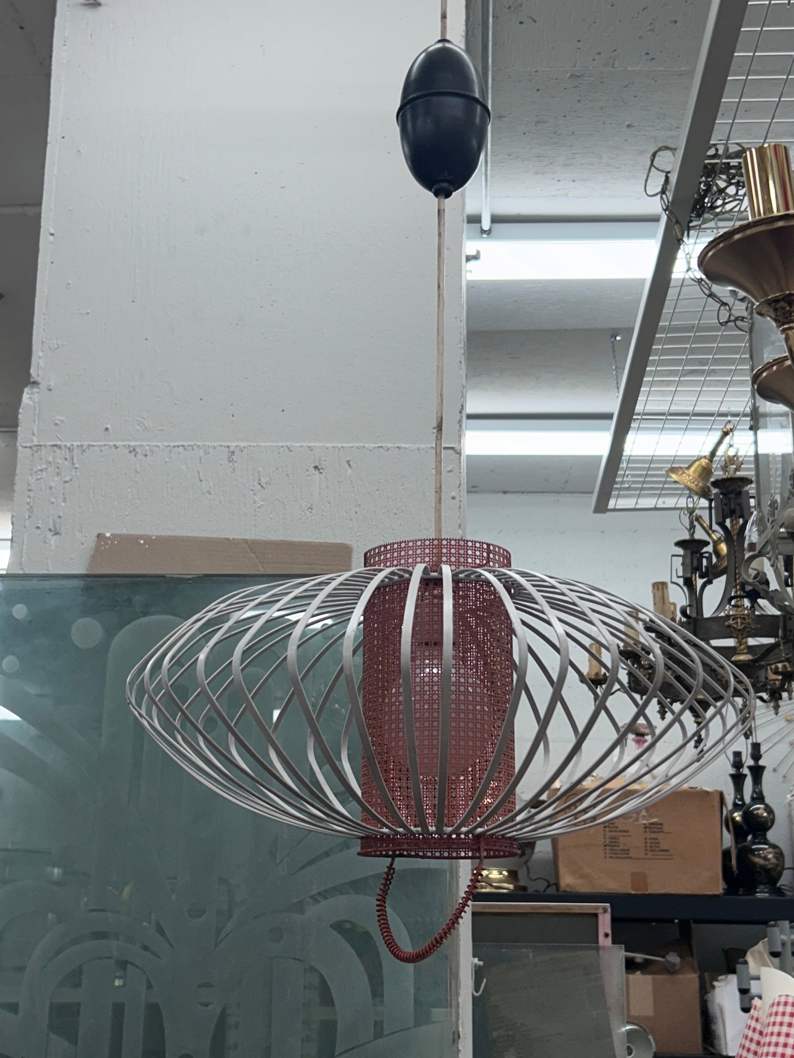 Chandelier light fixture: Chandelier light fixture