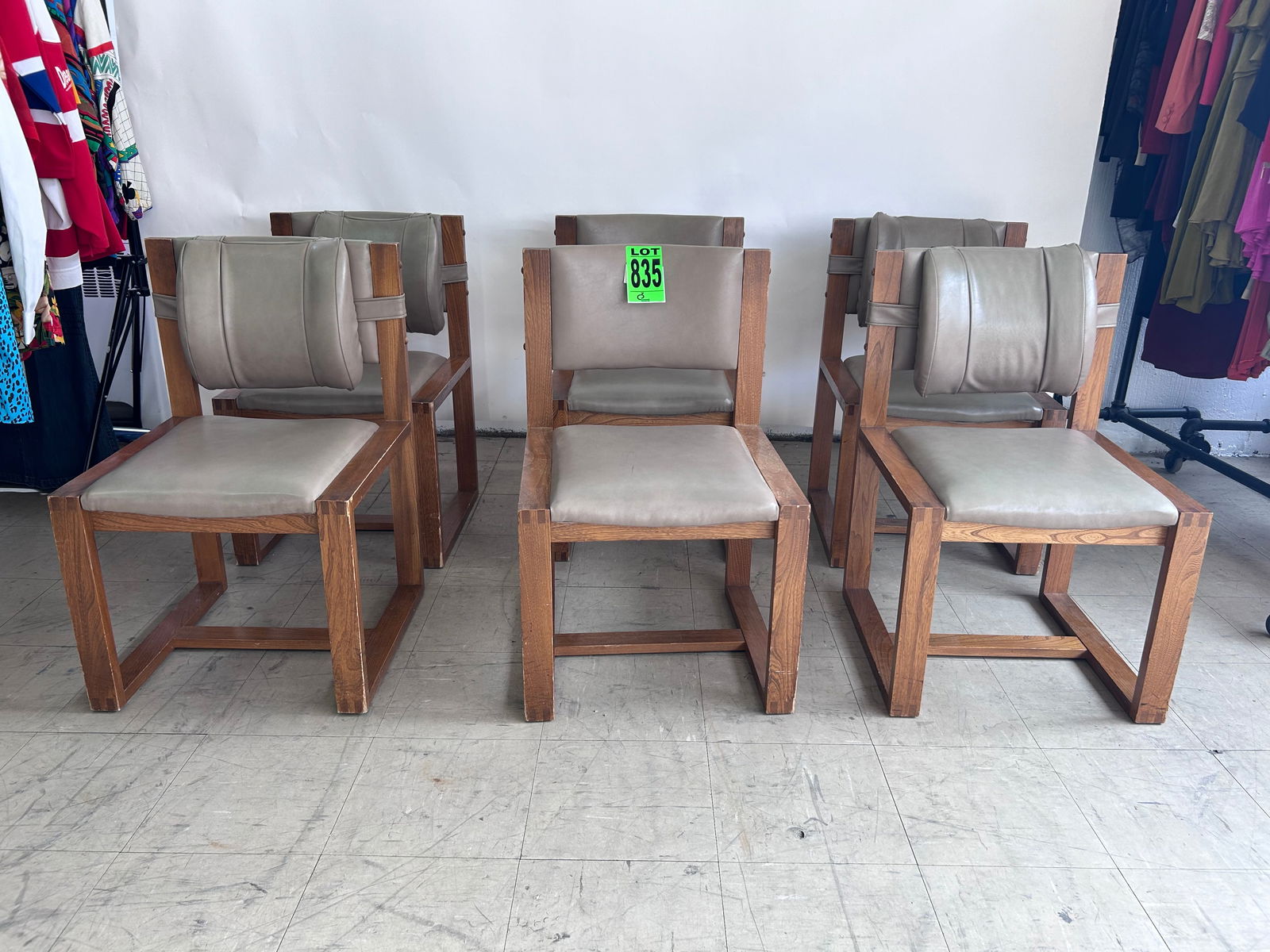 Mid century dining room chairs: Mid century dining room chairs