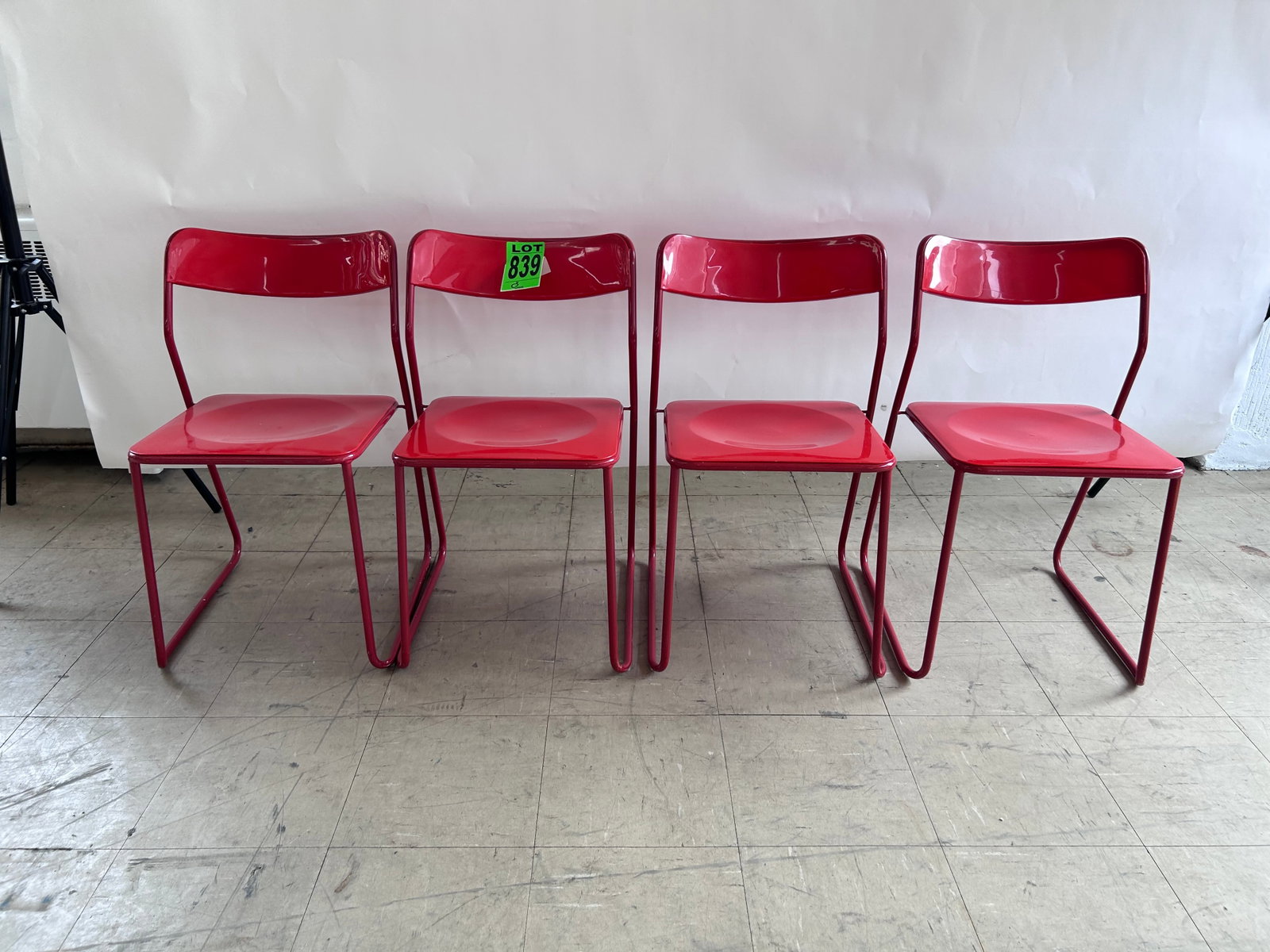 Set of modern dining room chairs: Set of modern dining room chairs