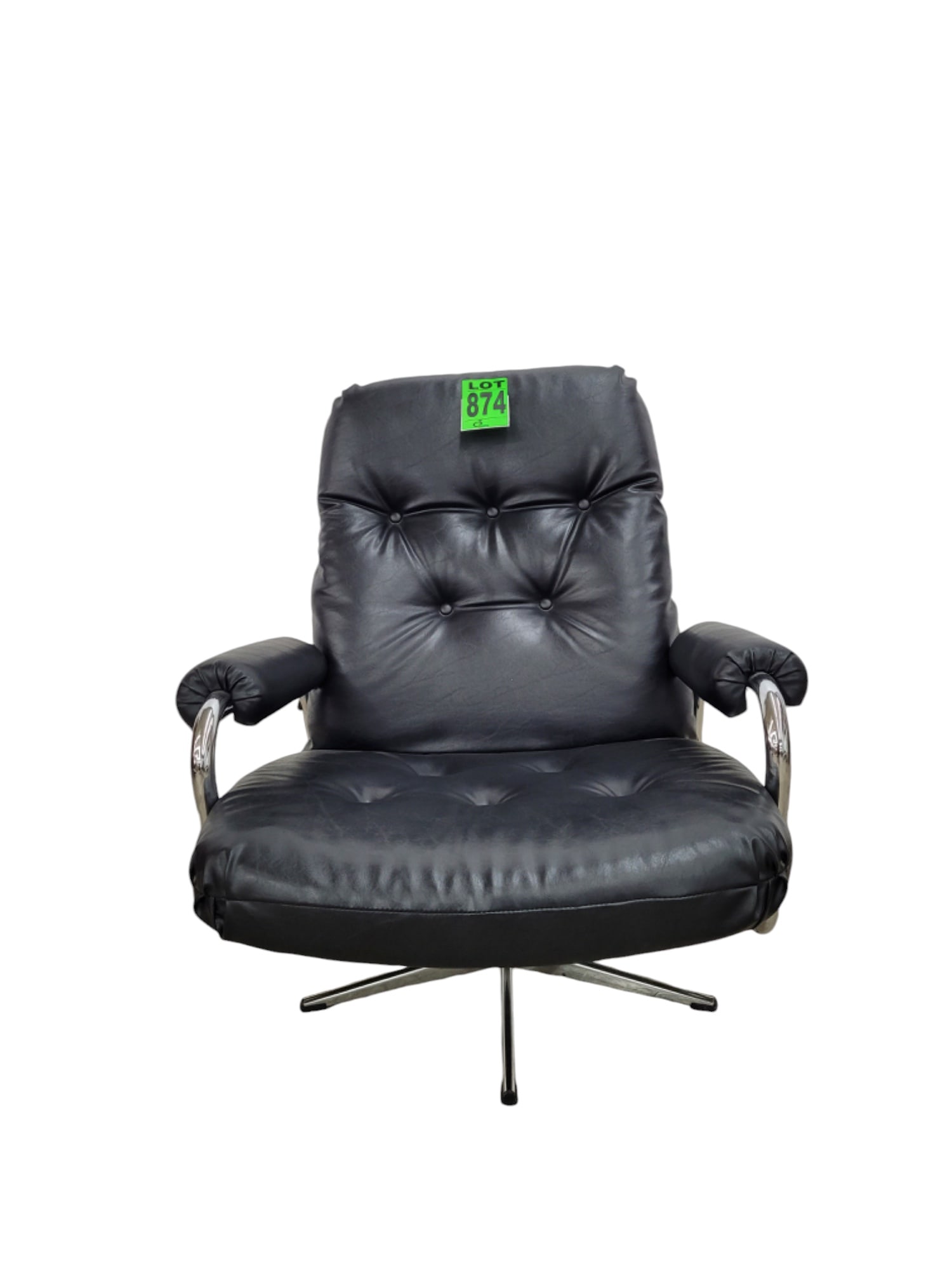 Mid Century leather lounge chair and ottoman: Mid Century leather lounge chair and ottoman