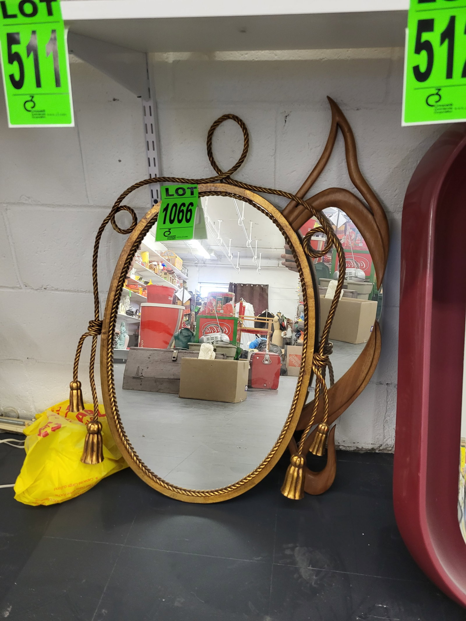 Top Motif Hanging Mirror: Top Motif Hanging Mirror