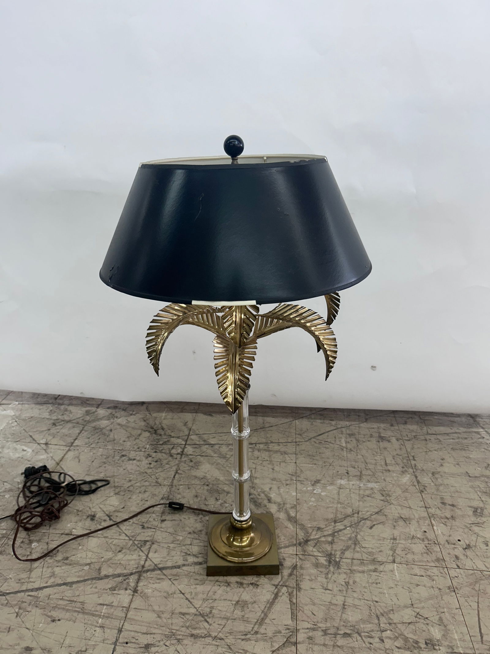 Vintage Brass Palm Table Lamp (1 of 3)