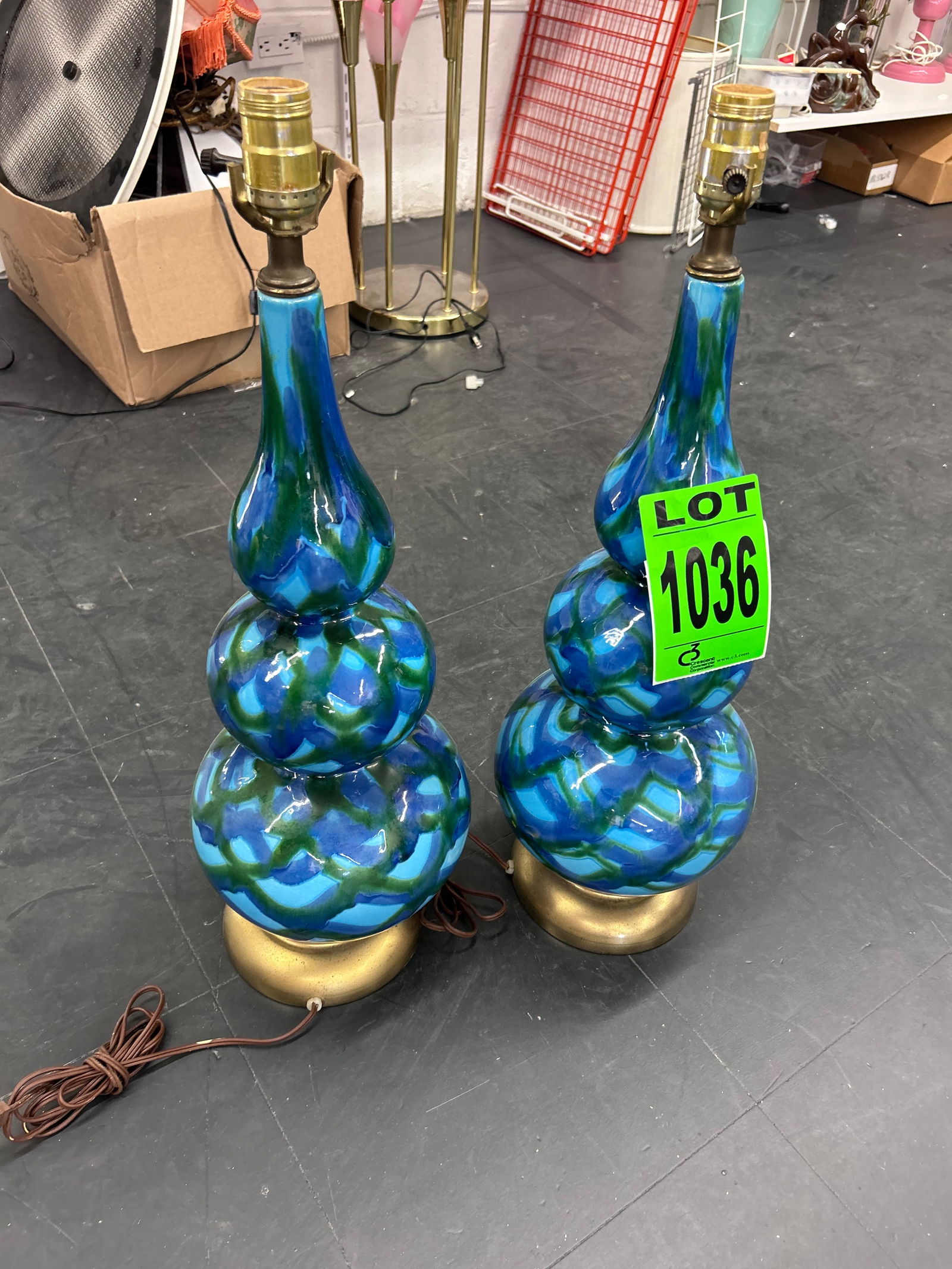 Pair of (2) Vintage MCM Triple Gourd Table Lamps with Brass Base (1 of 2)