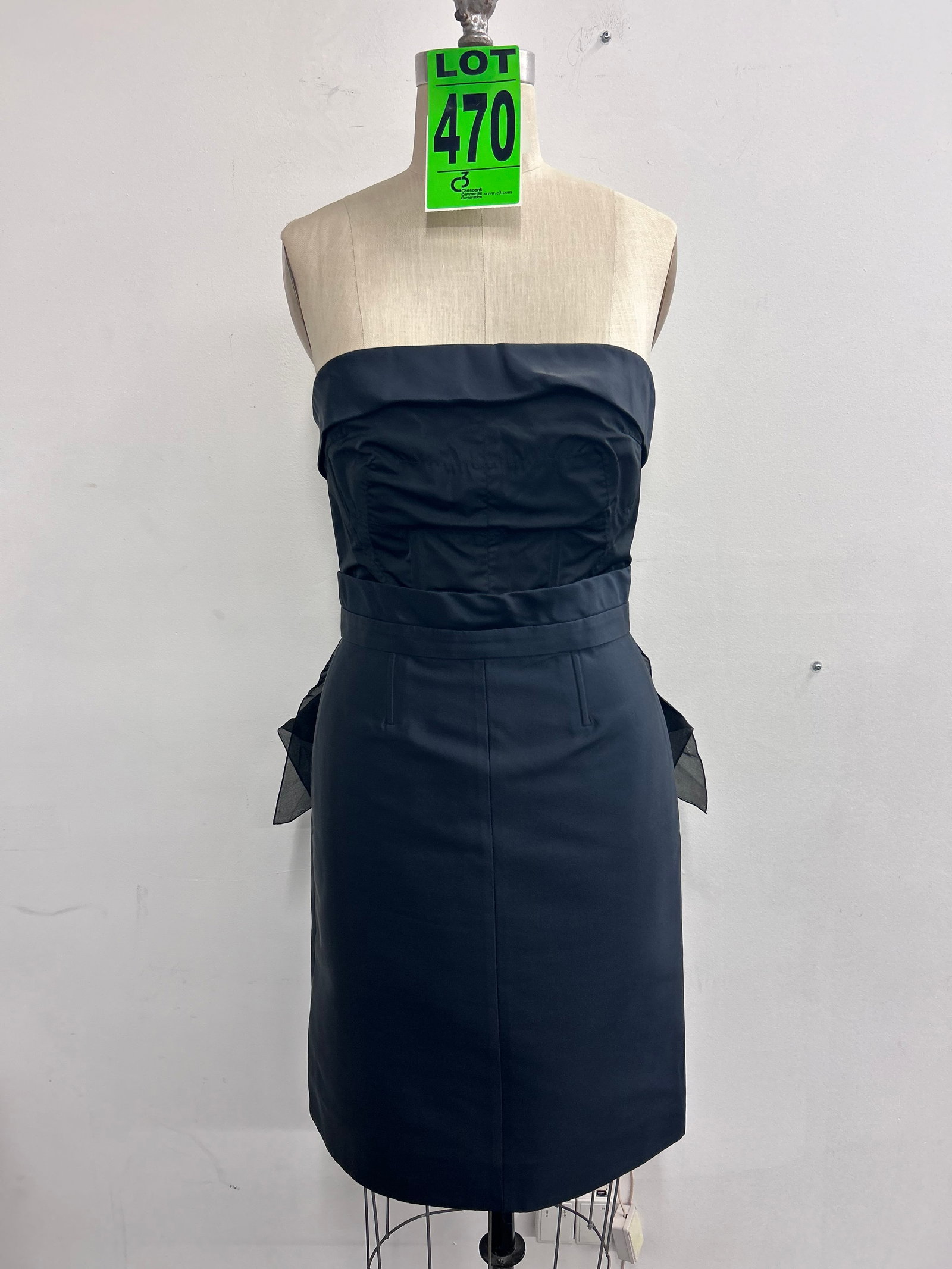 Louis Vuitton strapless bow back mini dress size 40: Louis Vuitton strapless bow back mini dress size 40