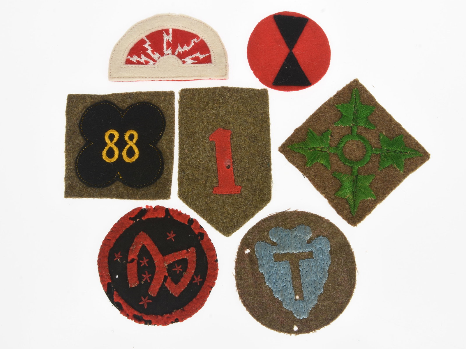 WWI US Army Shoulder Sleeve Insignia Lot: Seven Patches Including 78th Division: WWI US Army Shoulder Sleeve Insignia Lot: Seven Patches Including 78th Division Lot of seven insignias including a nice example of the variant cloud and lightning bolts 78thDivision shoulder patch, al