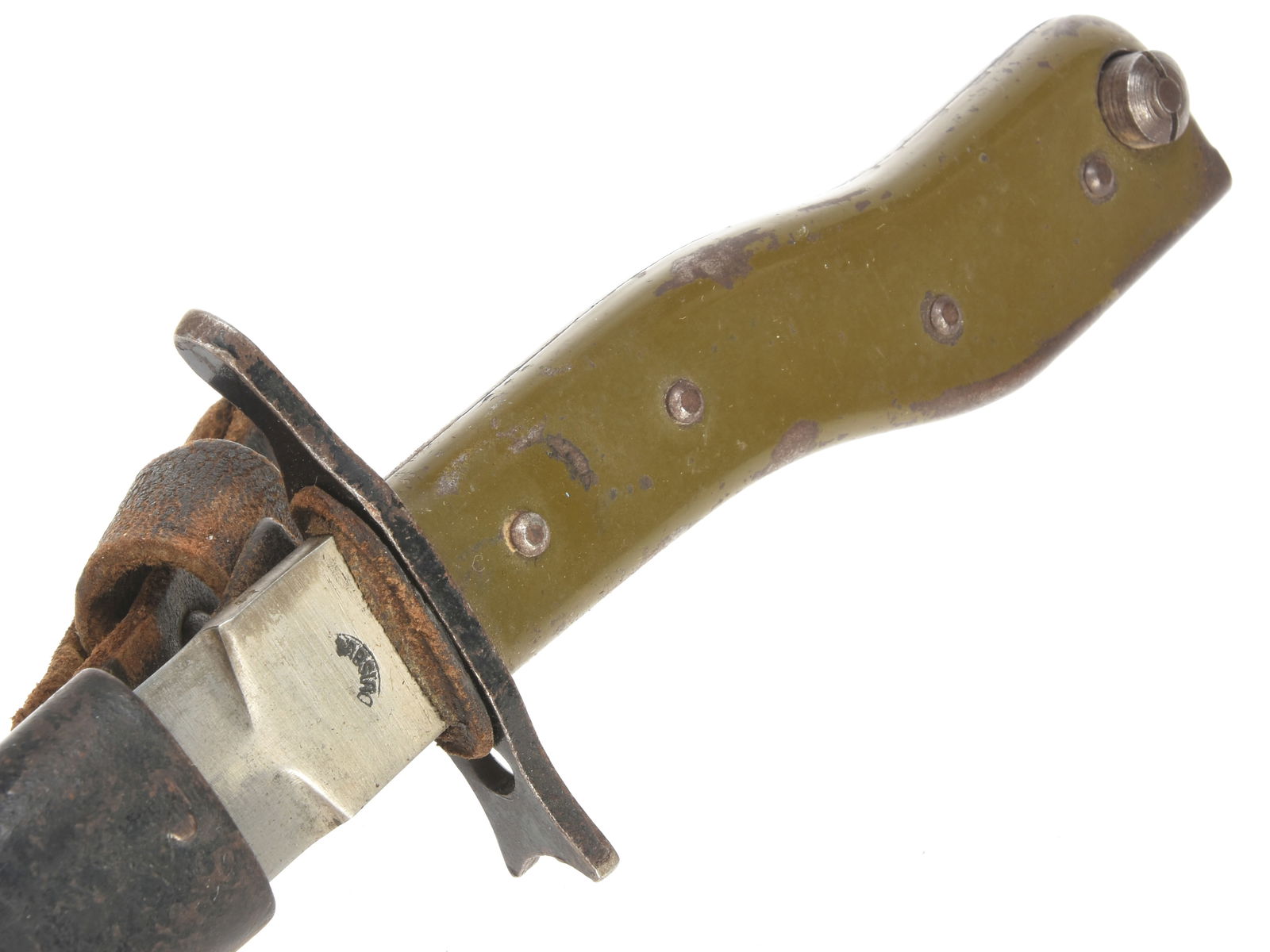 Imperial German WWI Crank Handle Combination Trench Knife / Bayonet: Imperial German WWI Crank Handle Combination Trench Knife / Bayonet 5-7/8"double-edged blade in very nice condition, has ricasso with circular (though a strike that is only partially legible) "DEMAG /