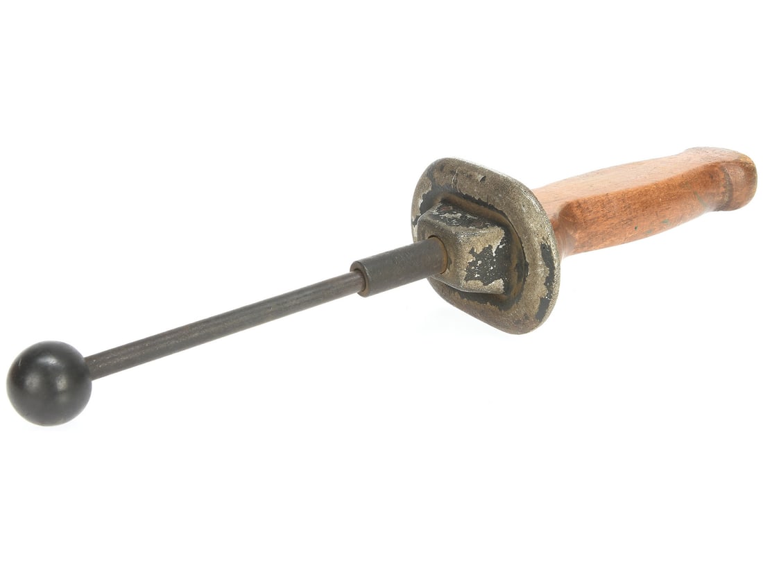 Belgian WWI Trench Combat Training Knife: Belgian WWI Trench Combat Training Knife A duplicationof the Belgian M1889 (1915) trench close combat knife, except made with spring-loaded telescoping rodrather than a blade, with a medium density ro