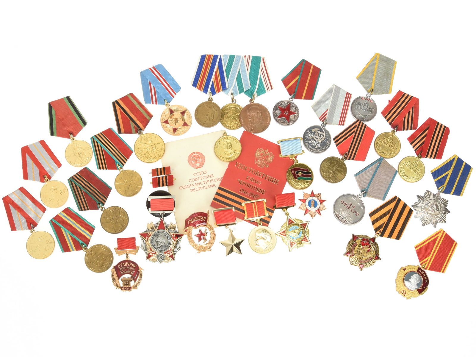 Soviet World War II Medals, Anniversary Medals and Display Replicas (1 of 10)