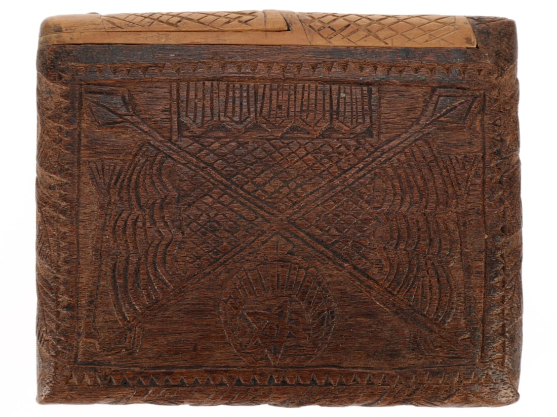 WWI Turkish Prisoner of War Carved Puzzle Box: WWI Turkish Prisoner of War Carved Puzzle Box 11.5 x 9.5cm wooden box is thin, only about 1.5cm deep. Open open on a long side with a puzzle style opening. The upper long edge is in three pieces: the 