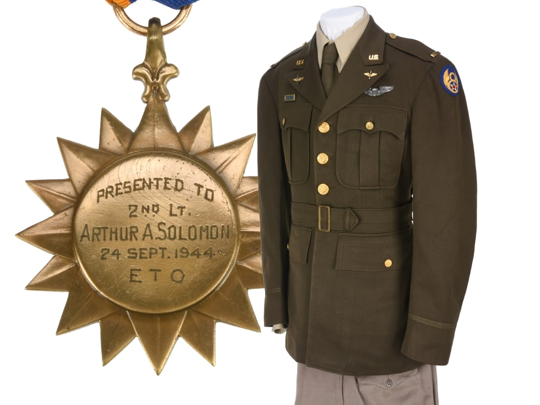 WWII 8th AAF B-24 Aviator's Uniform and Elaborately Engraved Air Medal (1 of 19)
