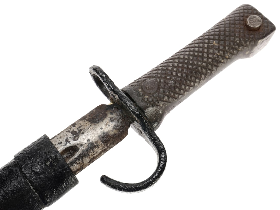 Japanese WWII Metal Handle Child's Training Bayonet (1 of 5)